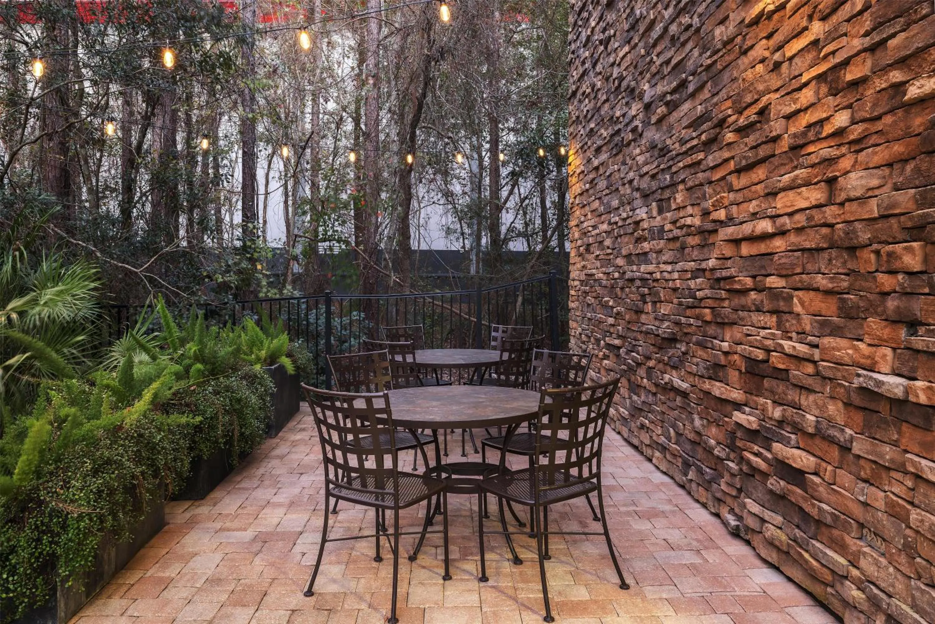 Patio in Homewood Suites Jacksonville Deerwood Park