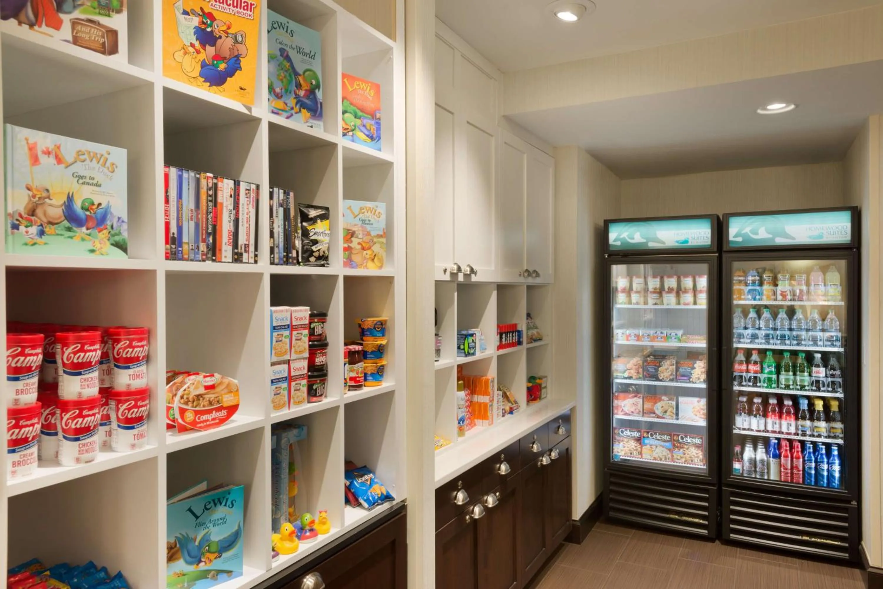 Restaurant/places to eat in Homewood Suites Jacksonville Deerwood Park