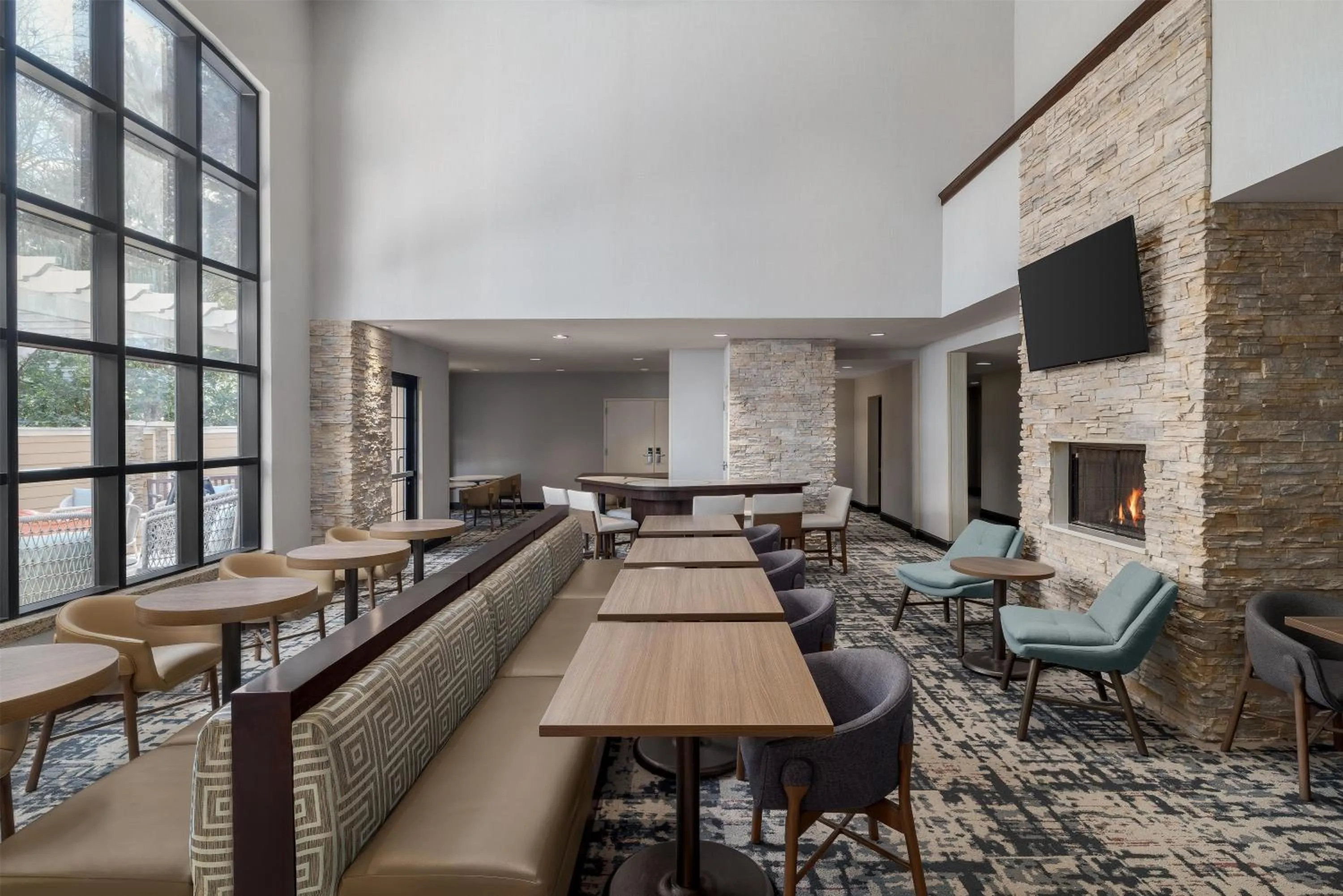 Breakfast in Homewood Suites Jacksonville Deerwood Park