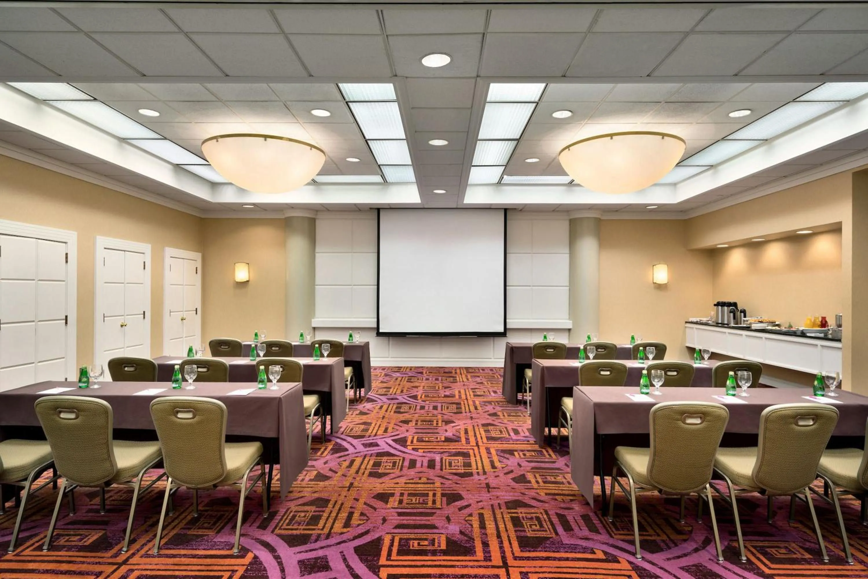 Meeting/conference room in Crowne Plaza Englewood by IHG