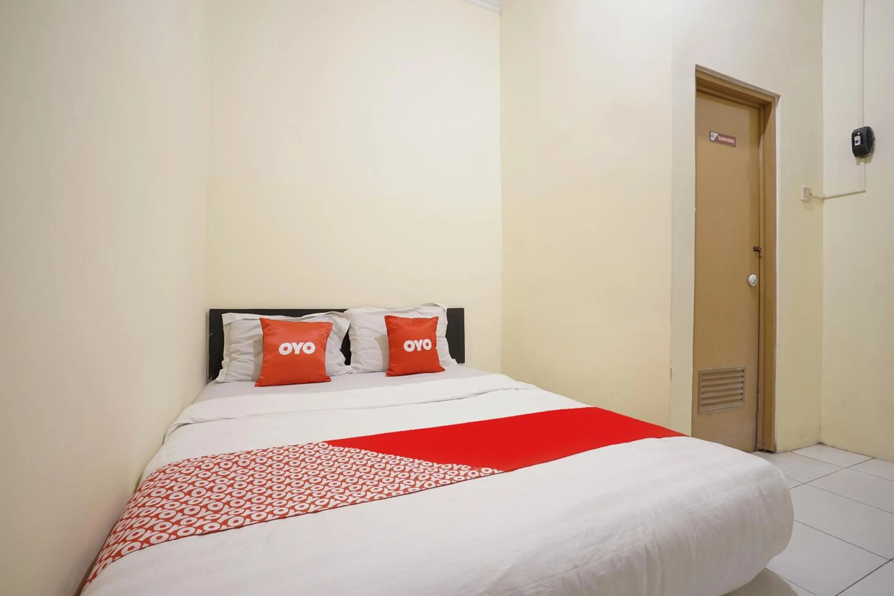 Bedroom, Bed in Hotel O Maleo Kostel