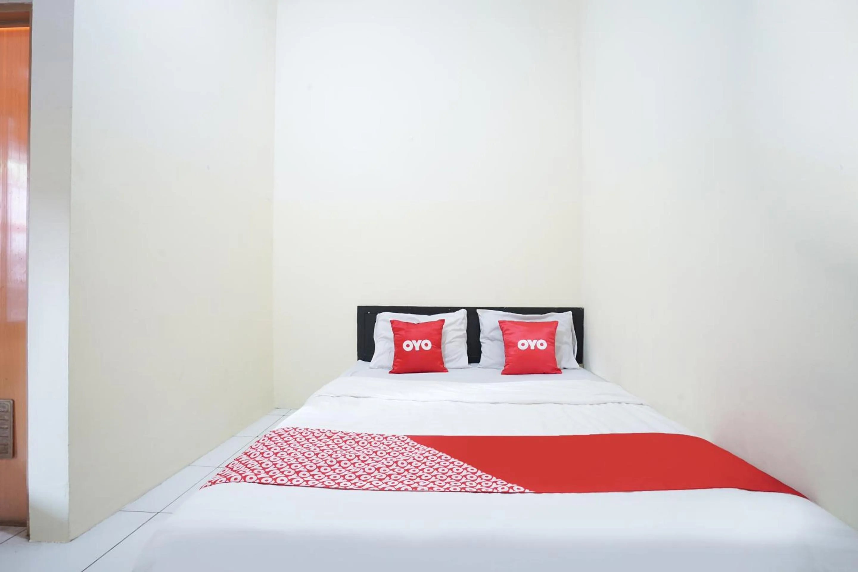 Bedroom, Bed in Hotel O Maleo Kostel