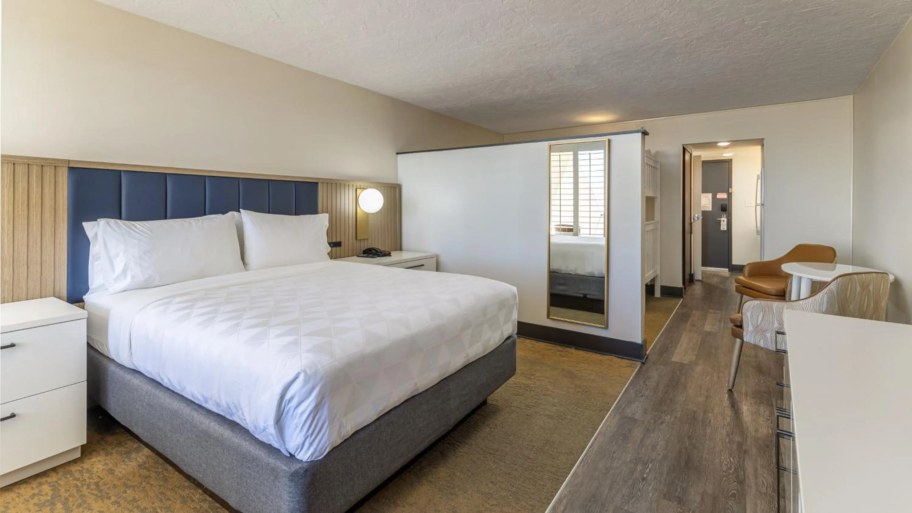 Photo of the whole room, Bed in Holiday Inn Resort Panama City Beach by IHG