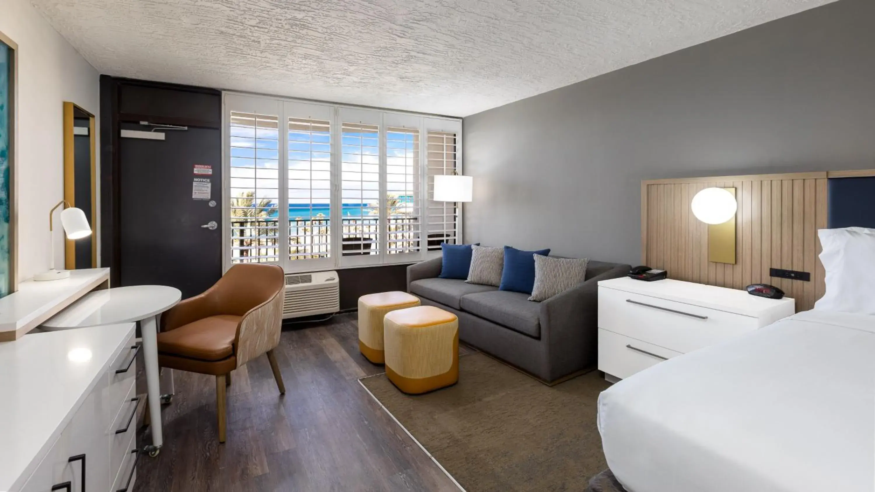Standard King Room with Sofa Bed - Oceanfront in Holiday Inn Resort Panama City Beach by IHG Standard King Room with Sofa Bed - Oceanfront in Holiday Inn Resort Panama City Beach by IHG