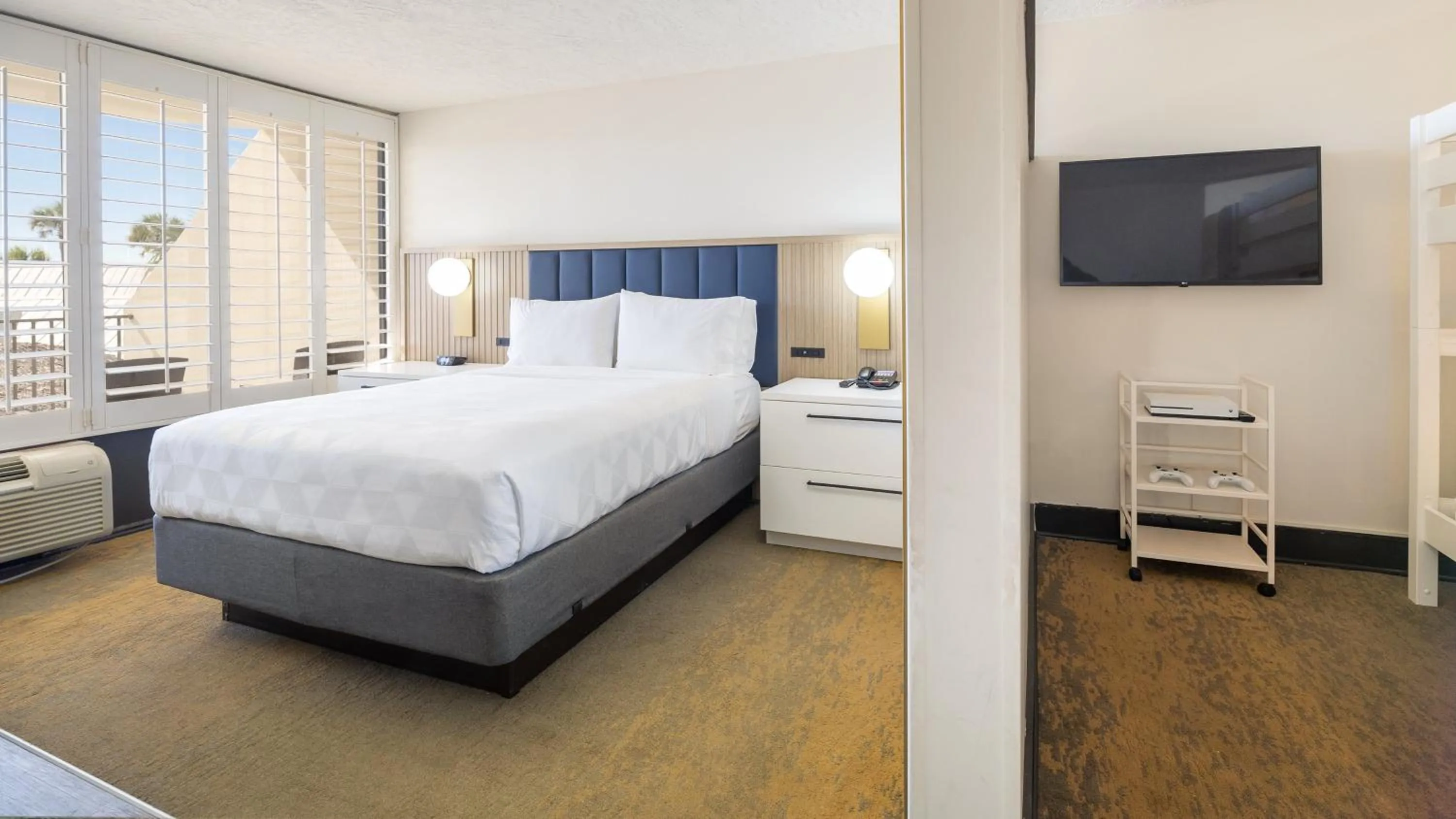 Queen Bed Kids Suite - First Floor in Holiday Inn Resort Panama City Beach by IHG