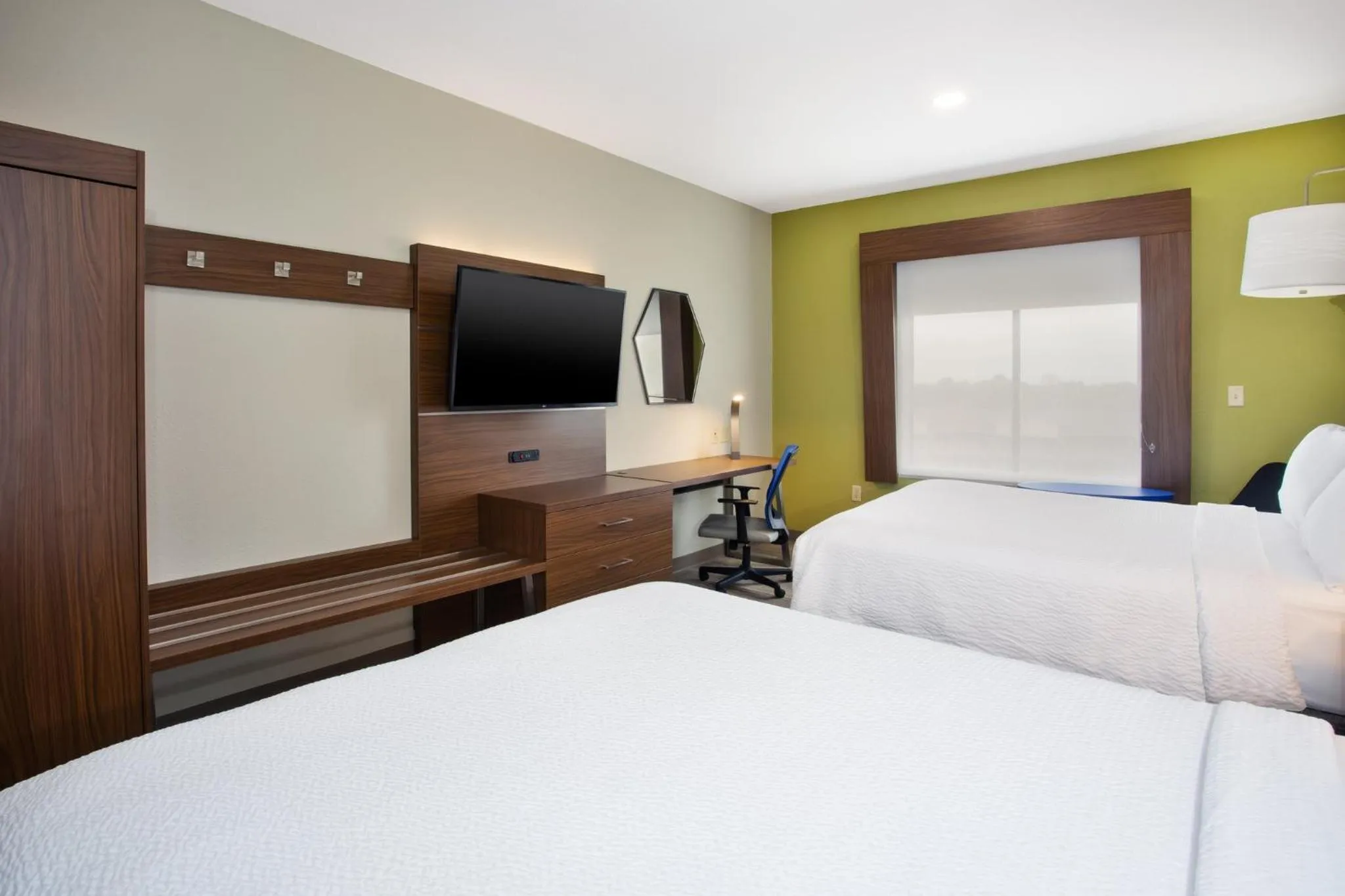 Photo of the whole room, Bed in Holiday Inn Express Hotel and Suites Katy by IHG