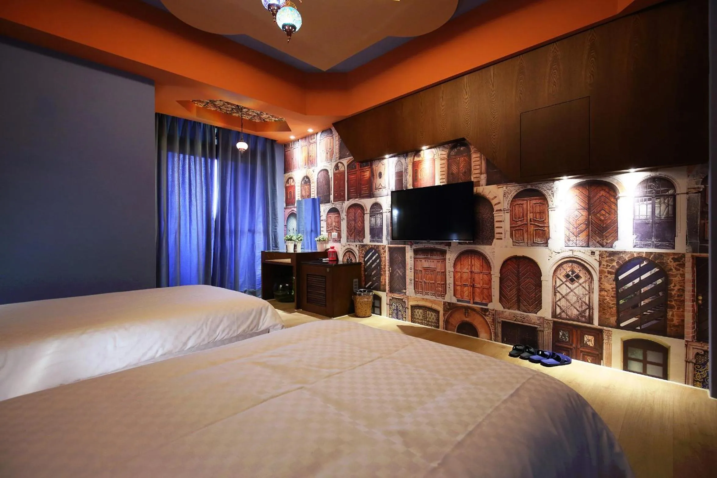 bunk bed, Bed in Buckingham Palace B&B