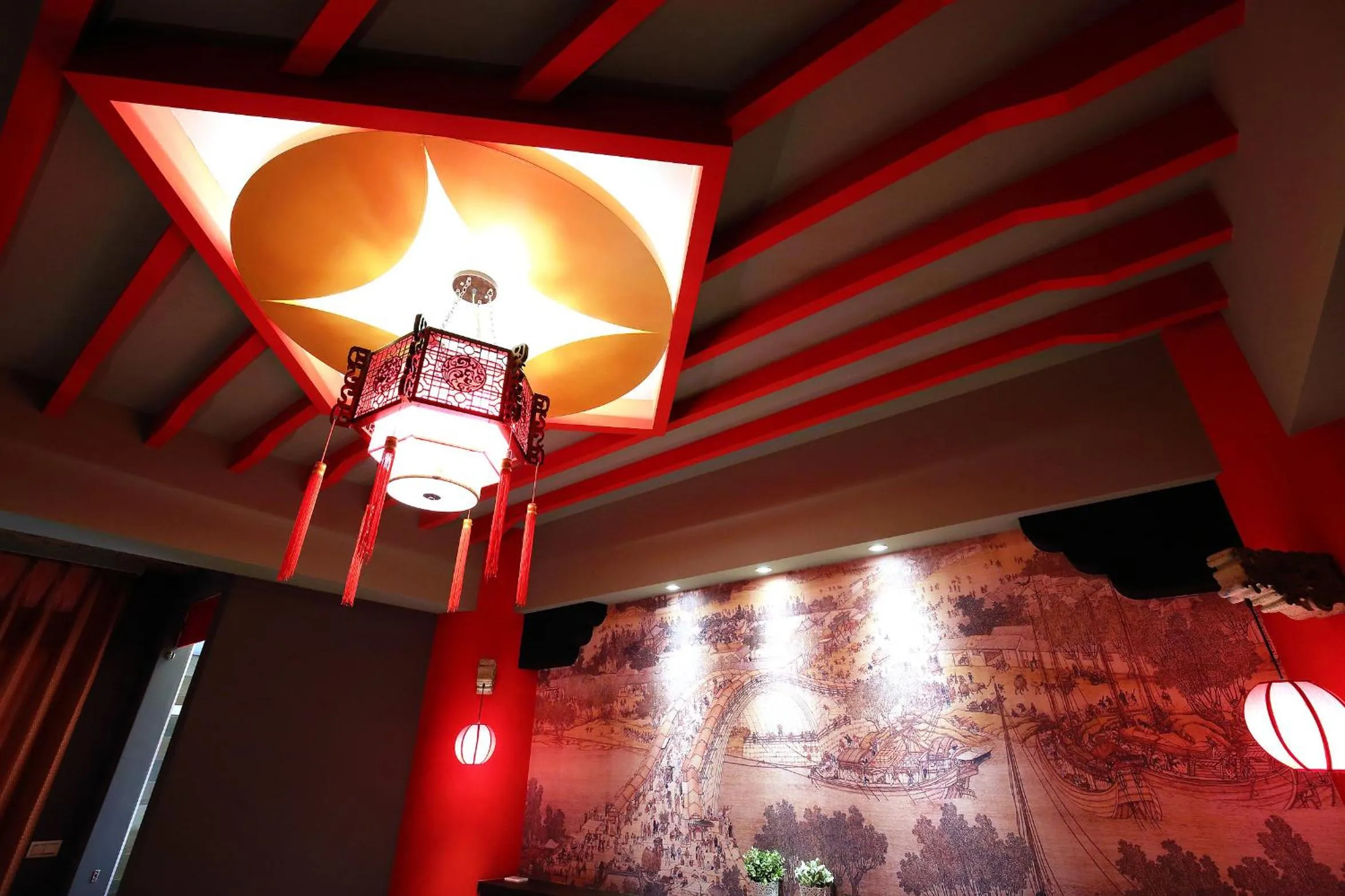 Decorative detail in Buckingham Palace B&B