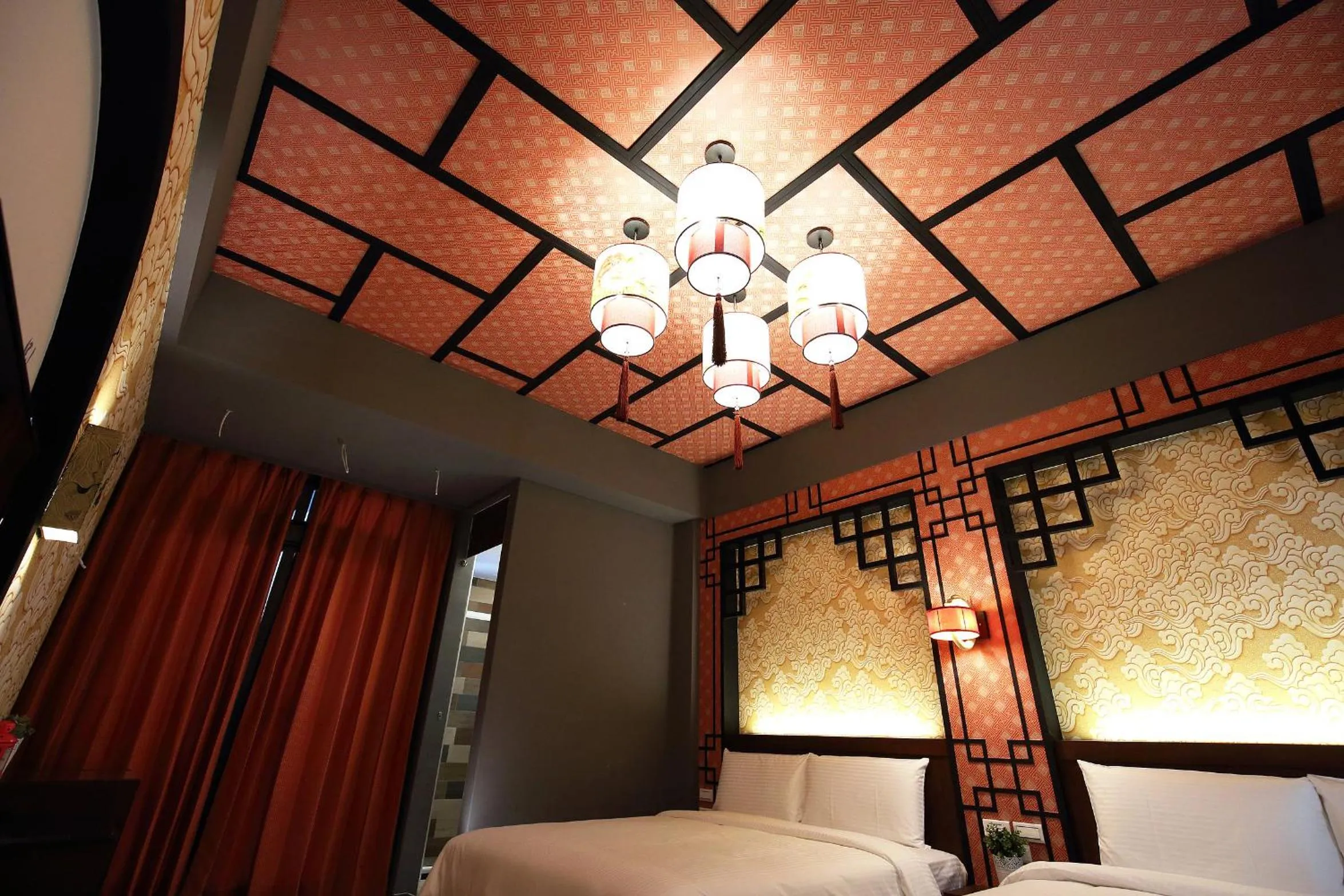 Decorative detail, Bed in Buckingham Palace B&B