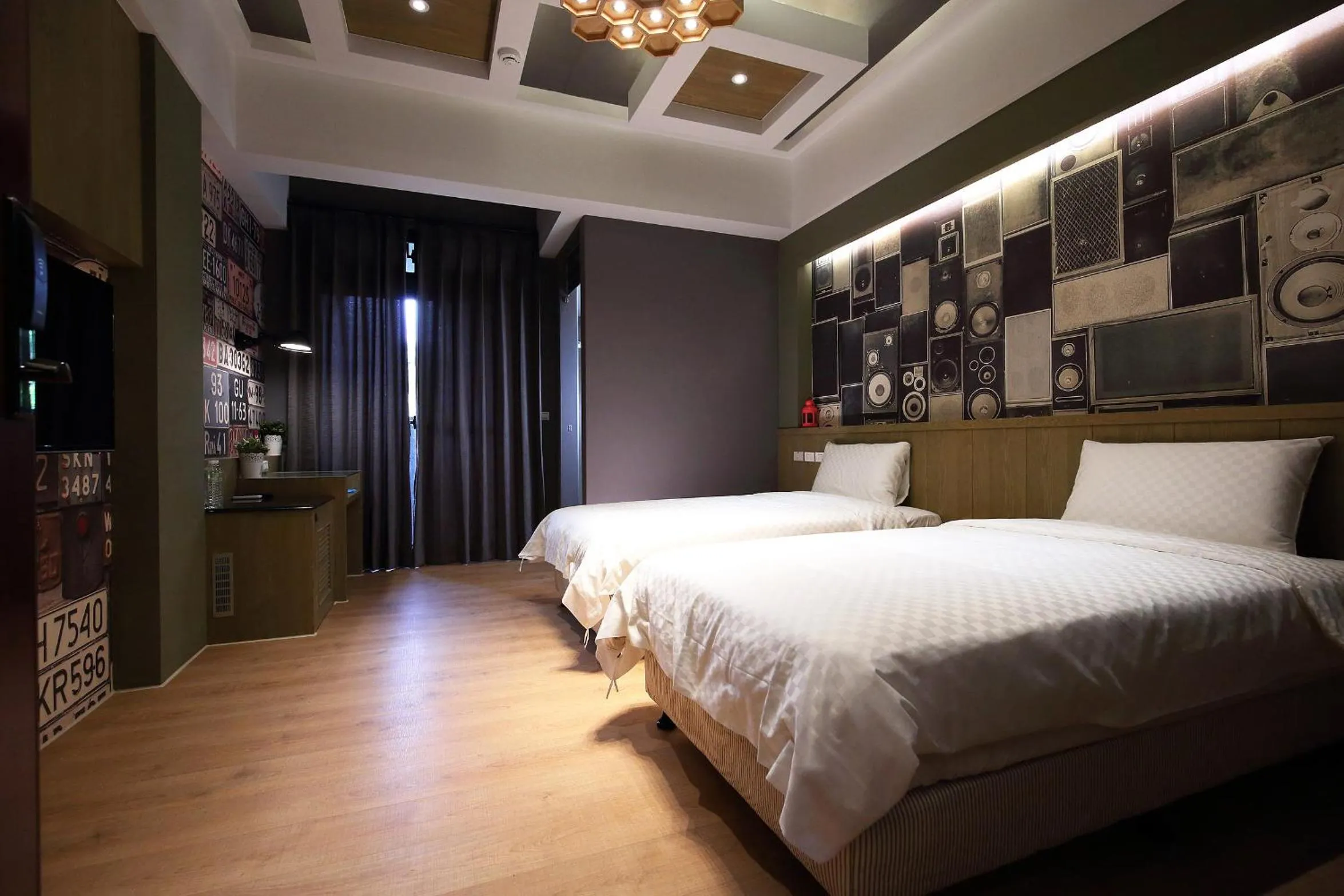 bunk bed, Bed in Buckingham Palace B&B