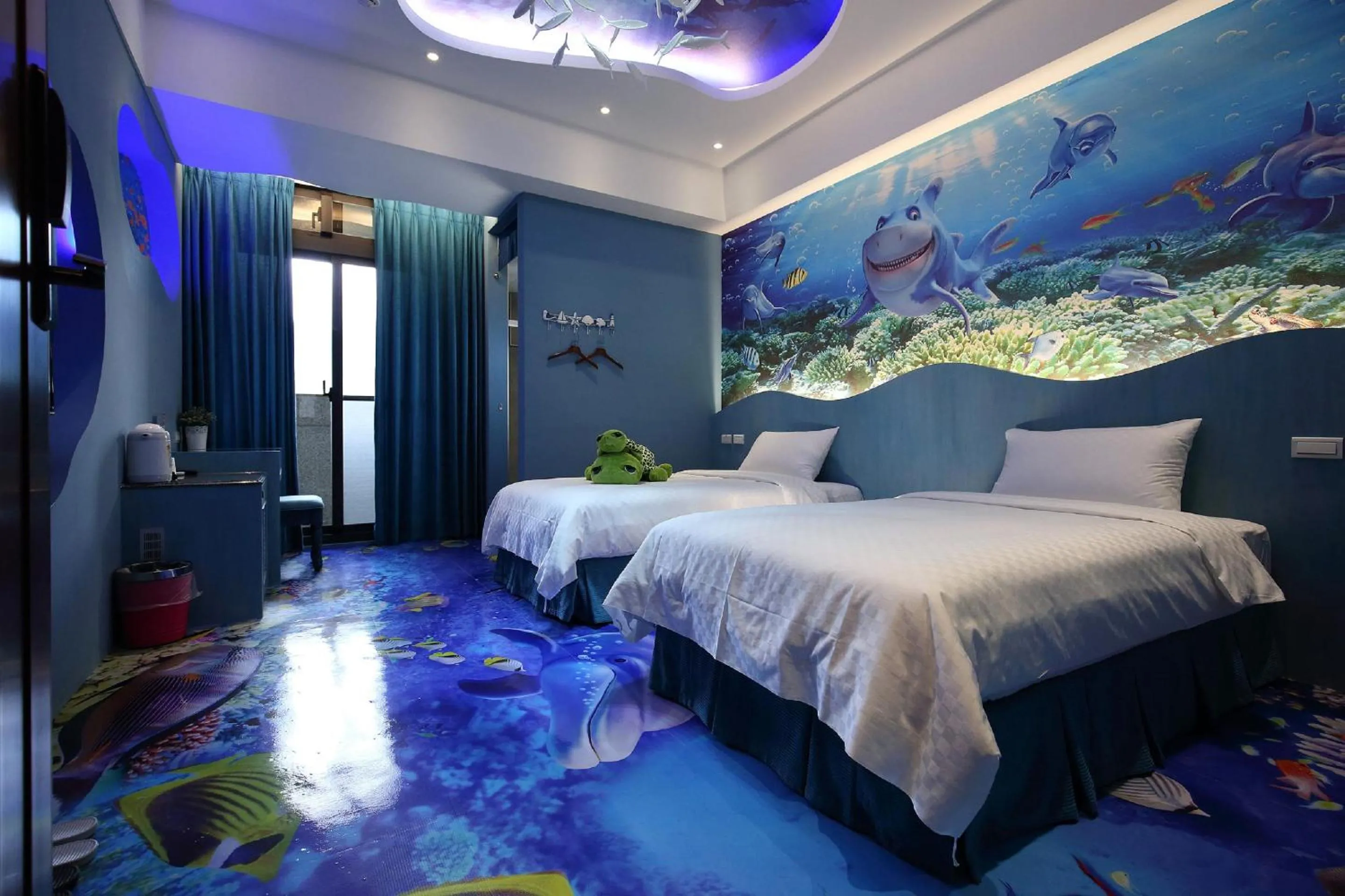 bunk bed, Bed in Buckingham Palace B&B