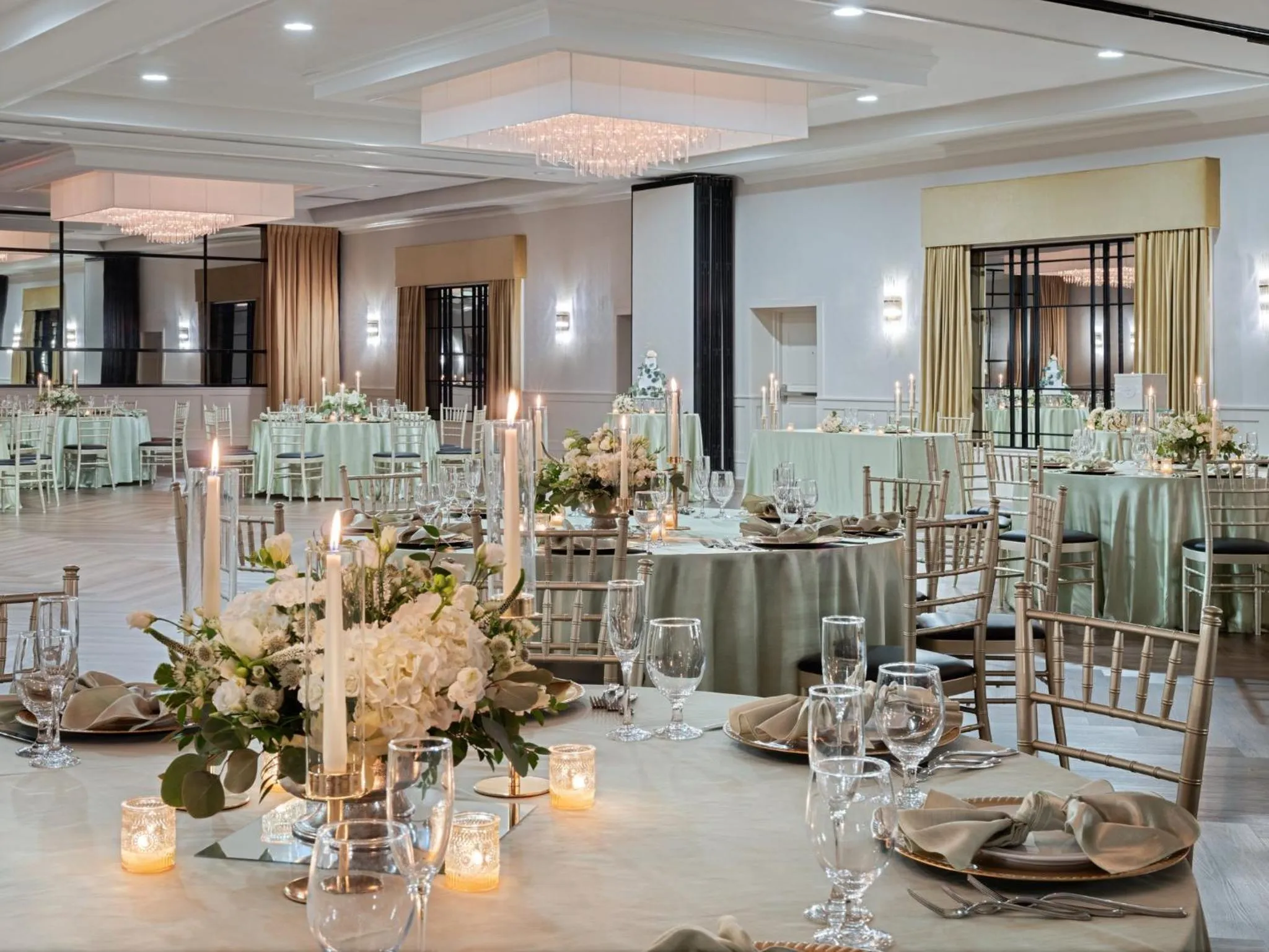 Meeting/conference room in Crowne Plaza Suffern-Mahwah by IHG