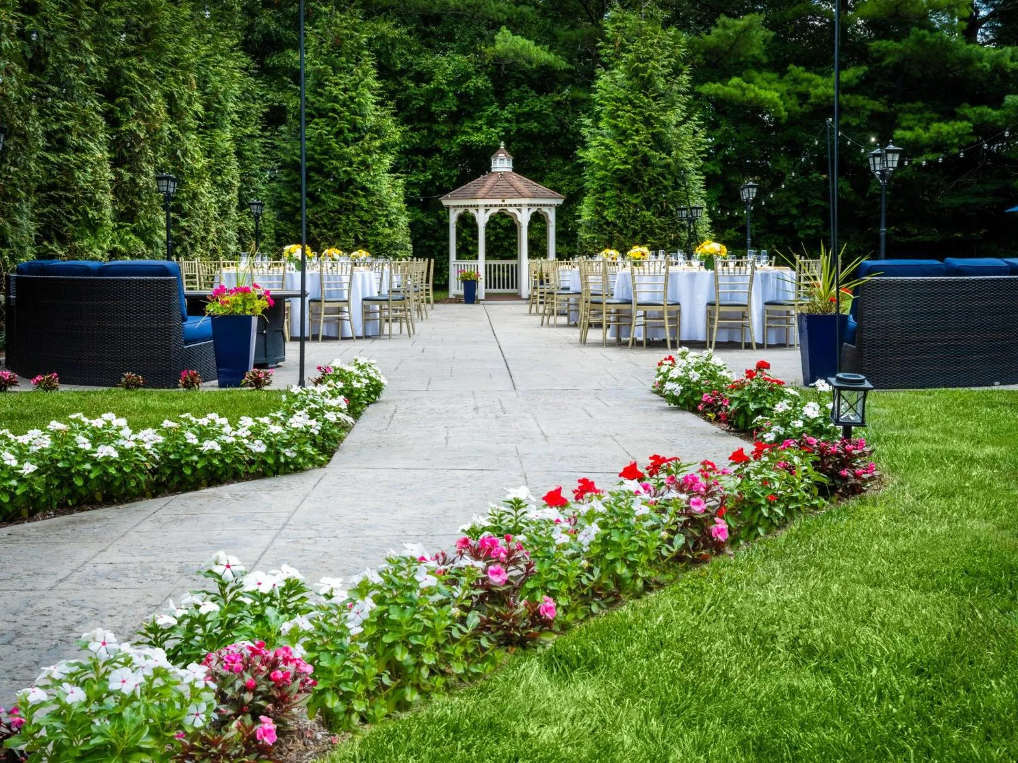 Meeting/conference room in Crowne Plaza Suffern-Mahwah by IHG