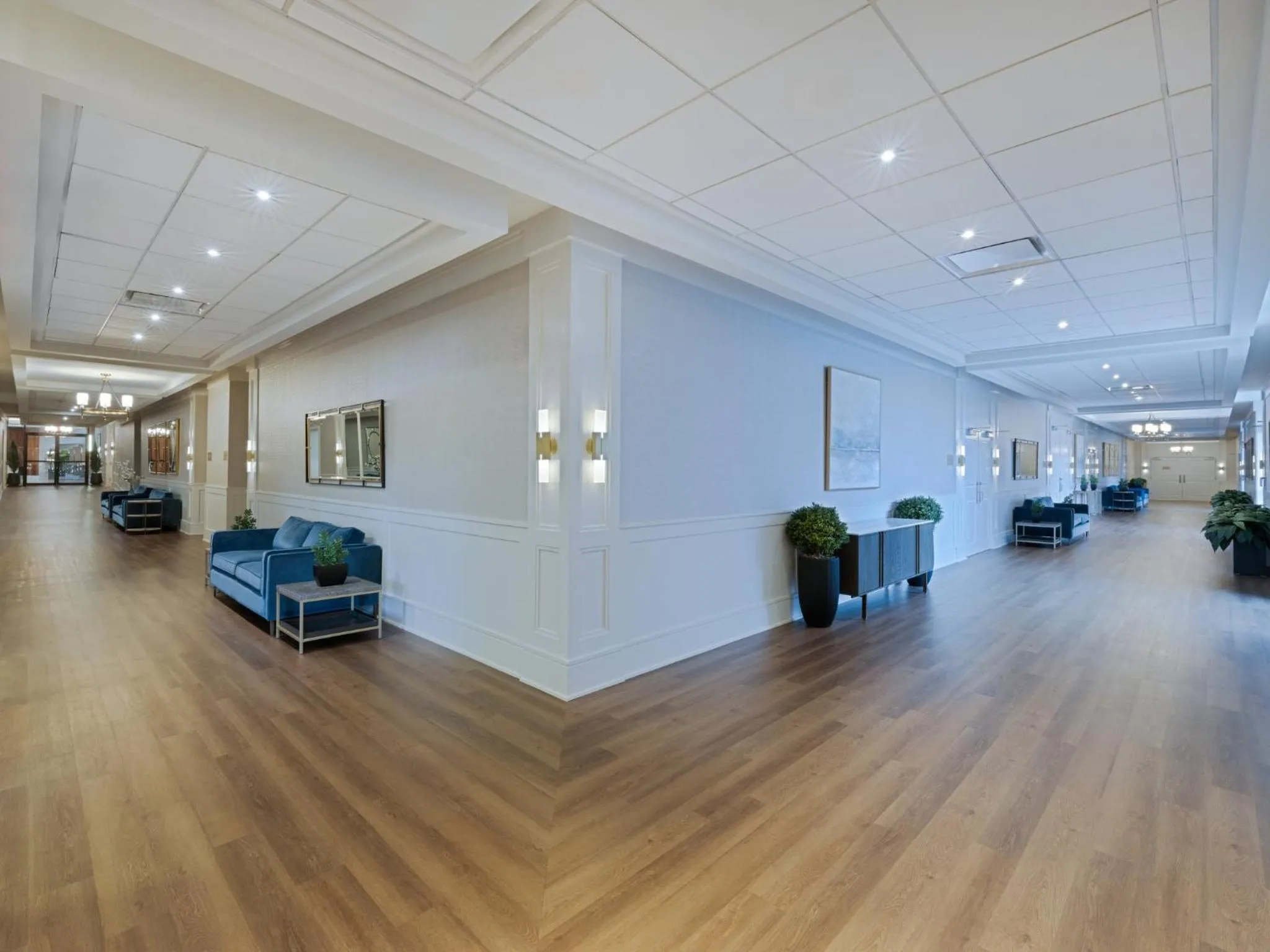 Meeting/conference room in Crowne Plaza Suffern-Mahwah by IHG