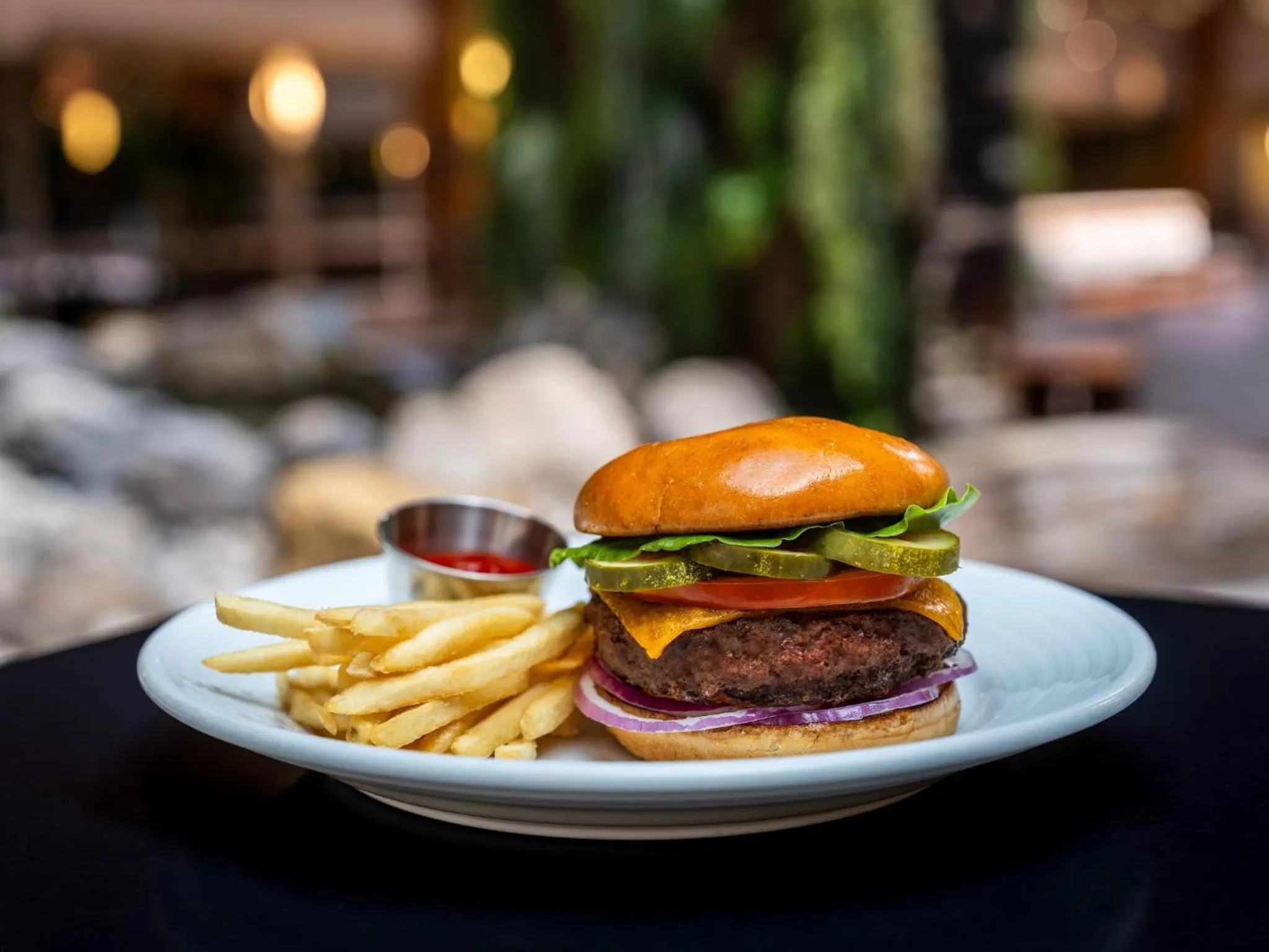 Restaurant/places to eat in Crowne Plaza Suffern-Mahwah by IHG