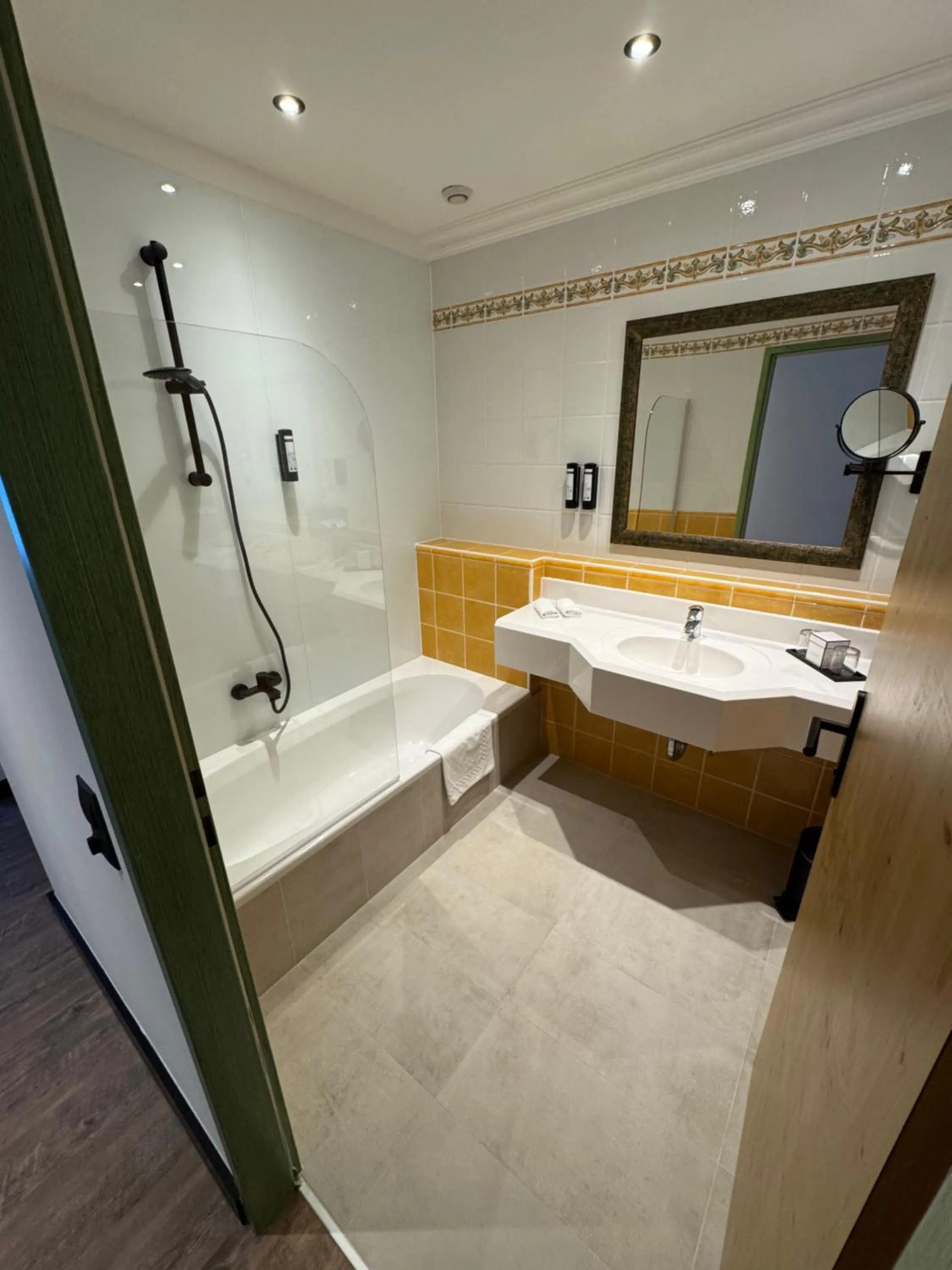 Self-Check-in Hotel VinoQ Mistelbach