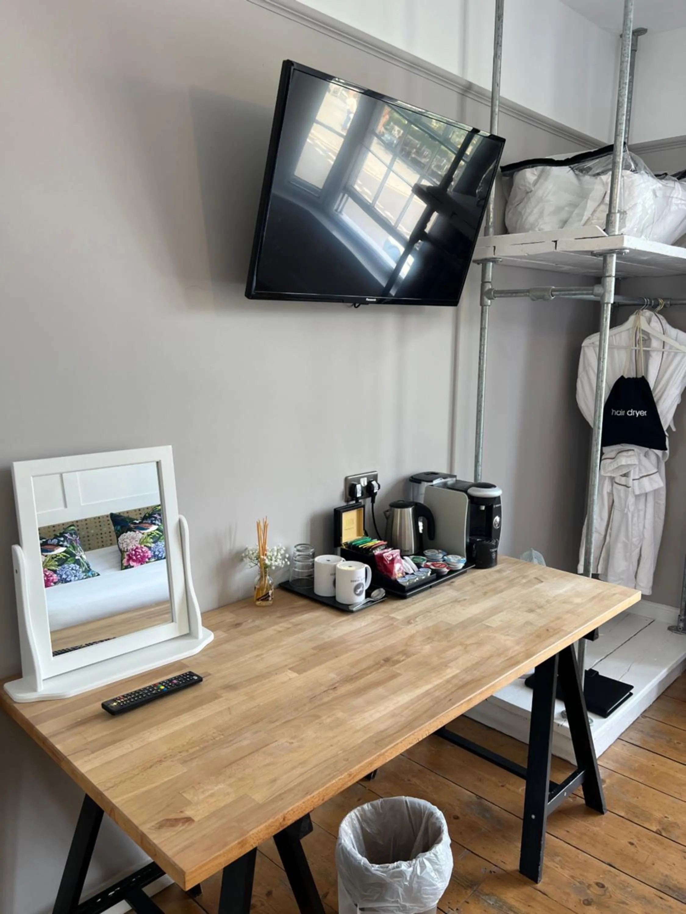 Coffee/tea facilities in White Horse