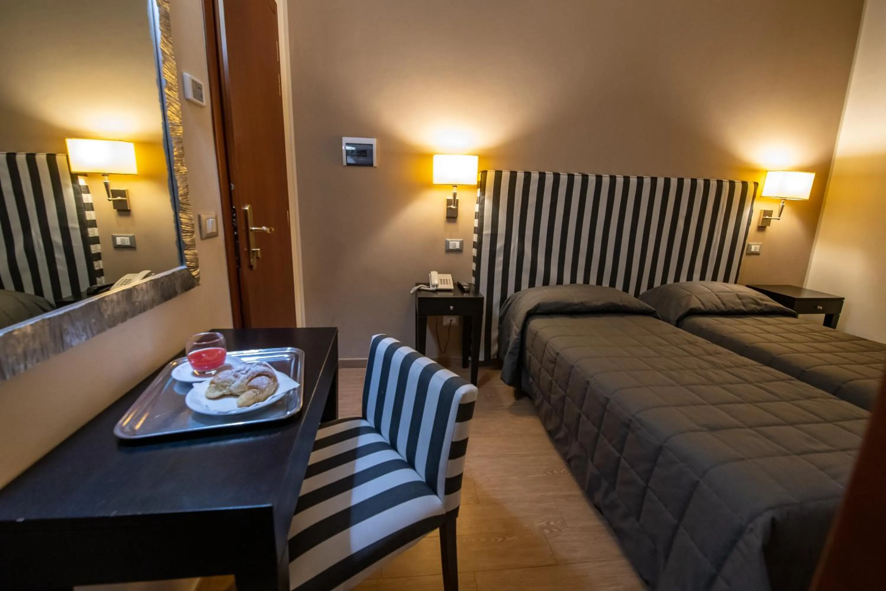 Photo of the whole room, Bed in Hotel Moderno