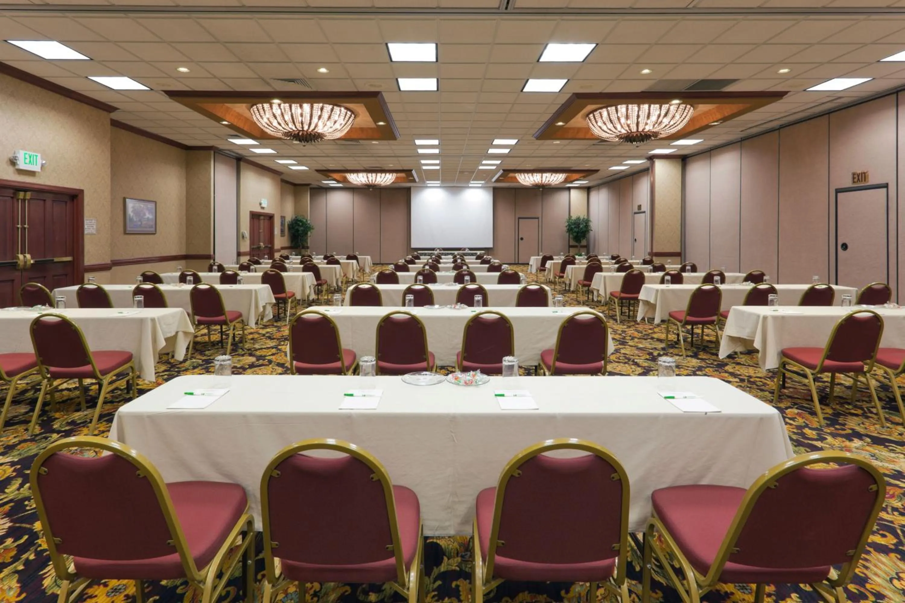 Meeting/conference room in Holiday Inn Sacramento Downtown-Arena by IHG