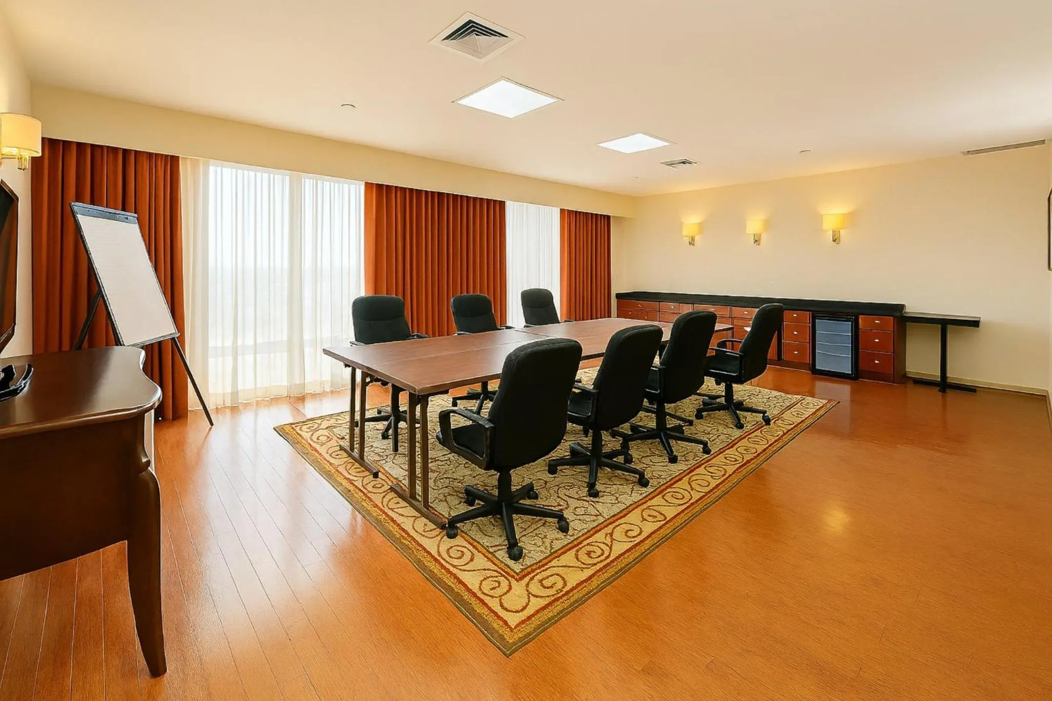 Meeting/conference room in Holiday Inn Sacramento Downtown-Arena by IHG