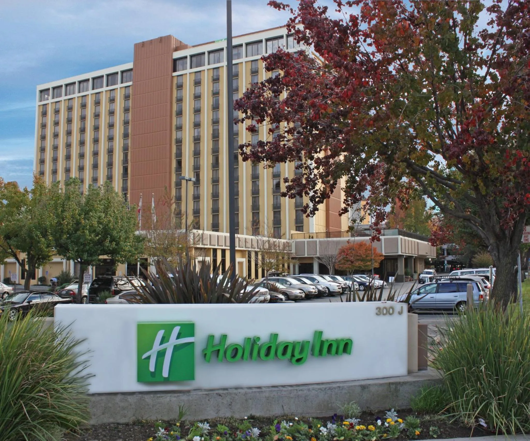 Property building in Holiday Inn Sacramento Downtown-Arena by IHG