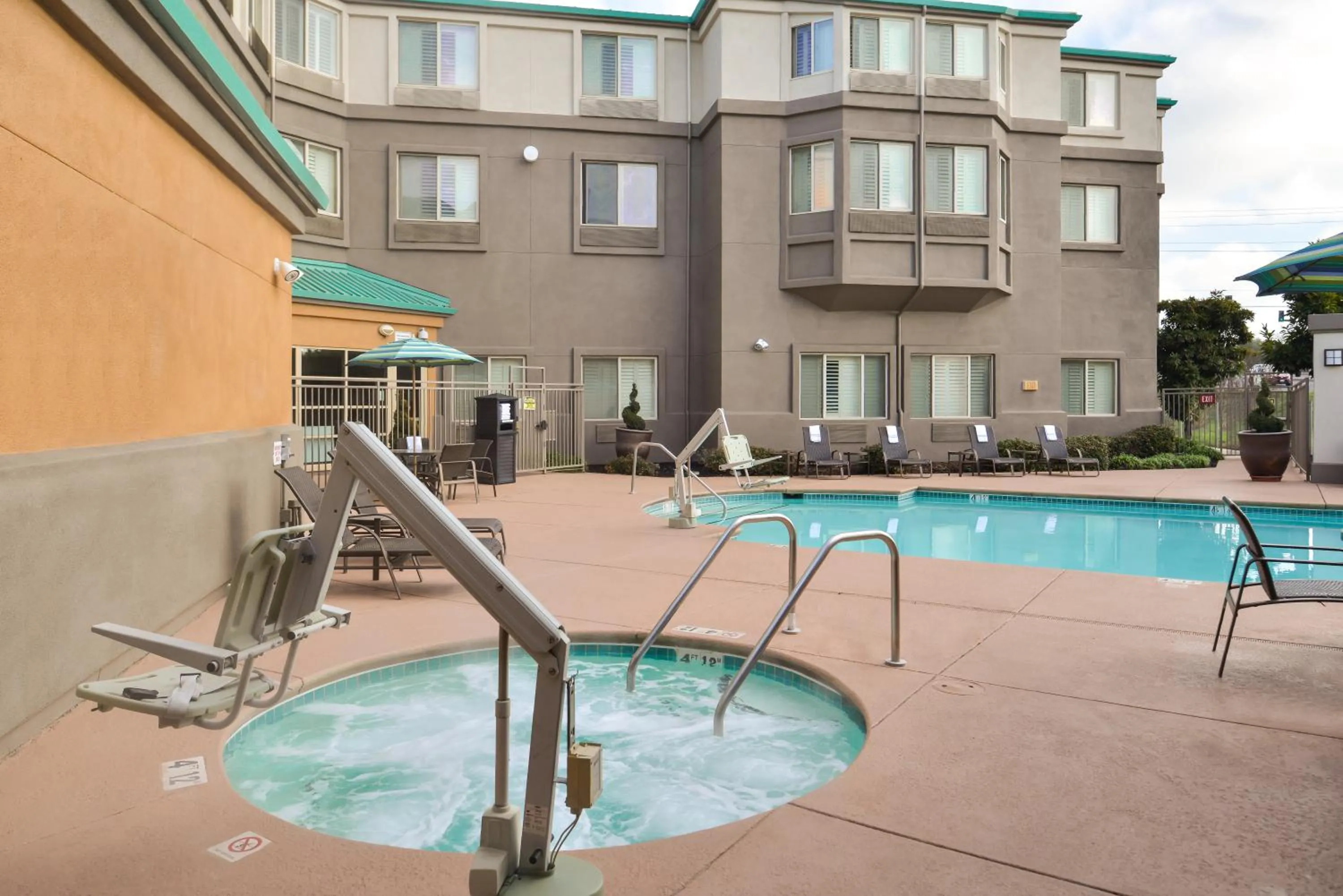 Swimming pool in HOLIDAY INN EXPRESS & SUITES ELK GROVE CENTRAL - HWY 99 by IHG