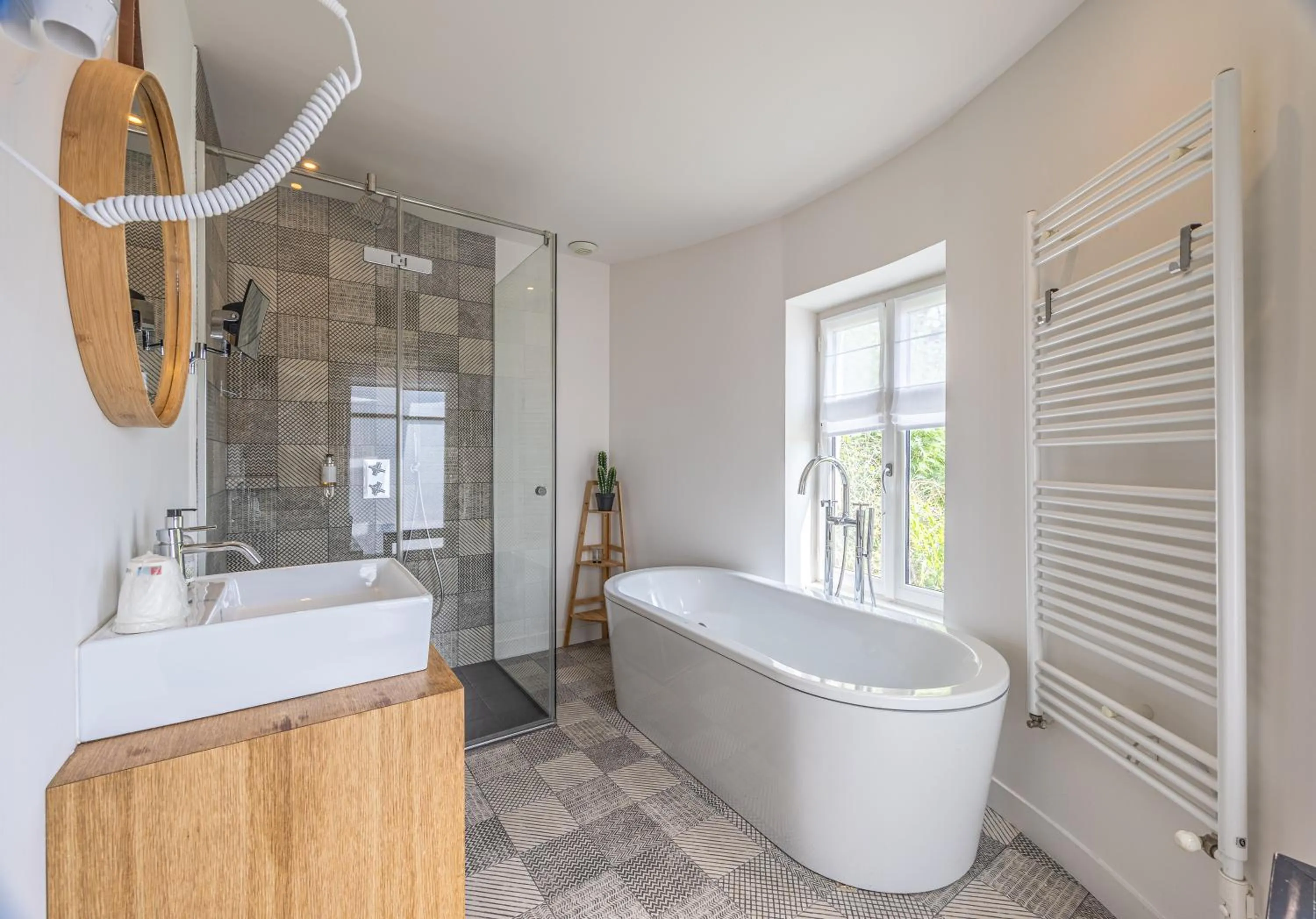 Shower in Restaurant Hotel Didier Méril