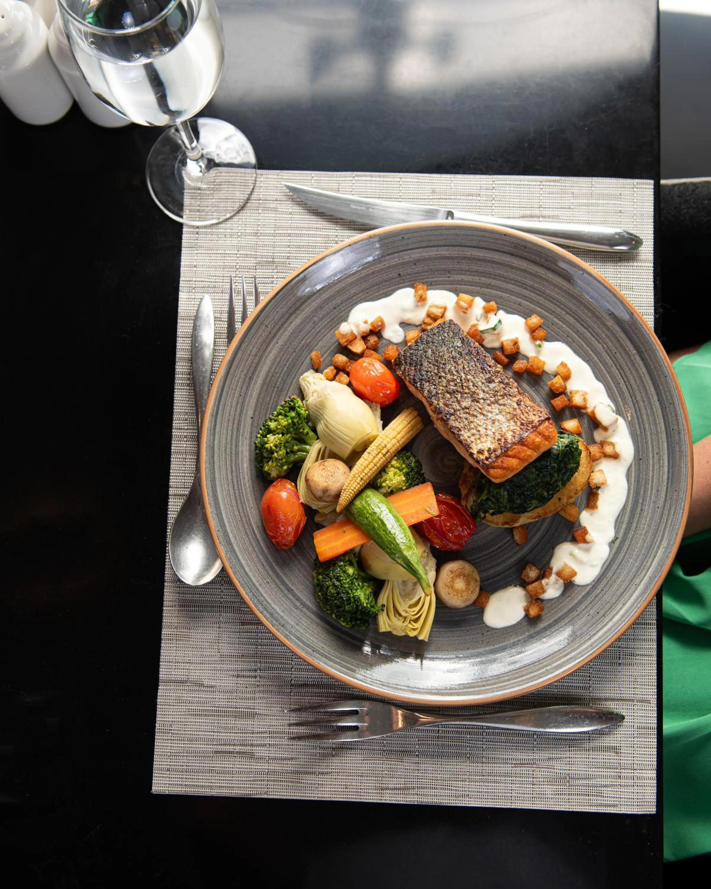 Food and drinks in Royal Tulip Achrafieh