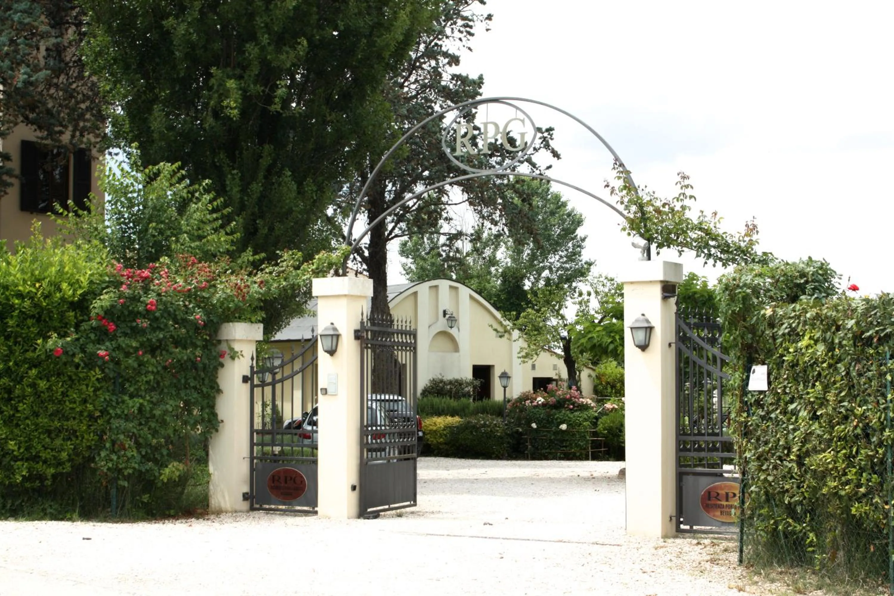 Facade/entrance in Residenza Porta Guelfa