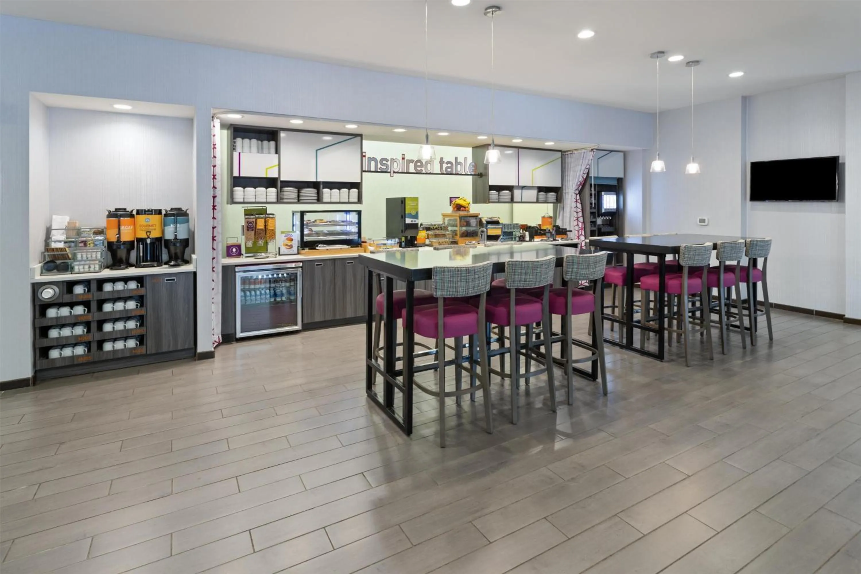 Breakfast in Home2 Suites by Hilton Greenville Downtown