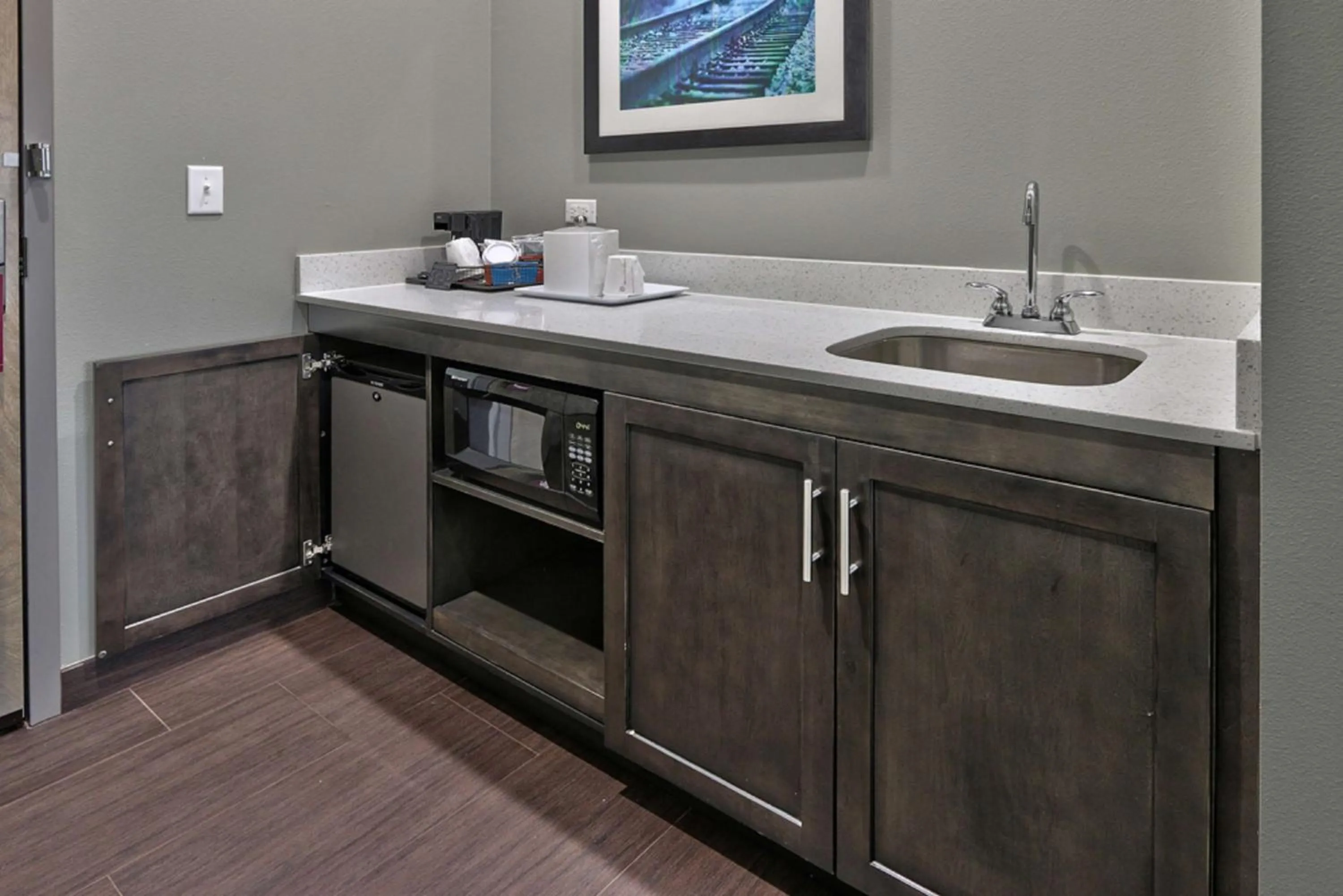 Kitchen or kitchenette in Hampton Inn & Suites Guthrie, OK