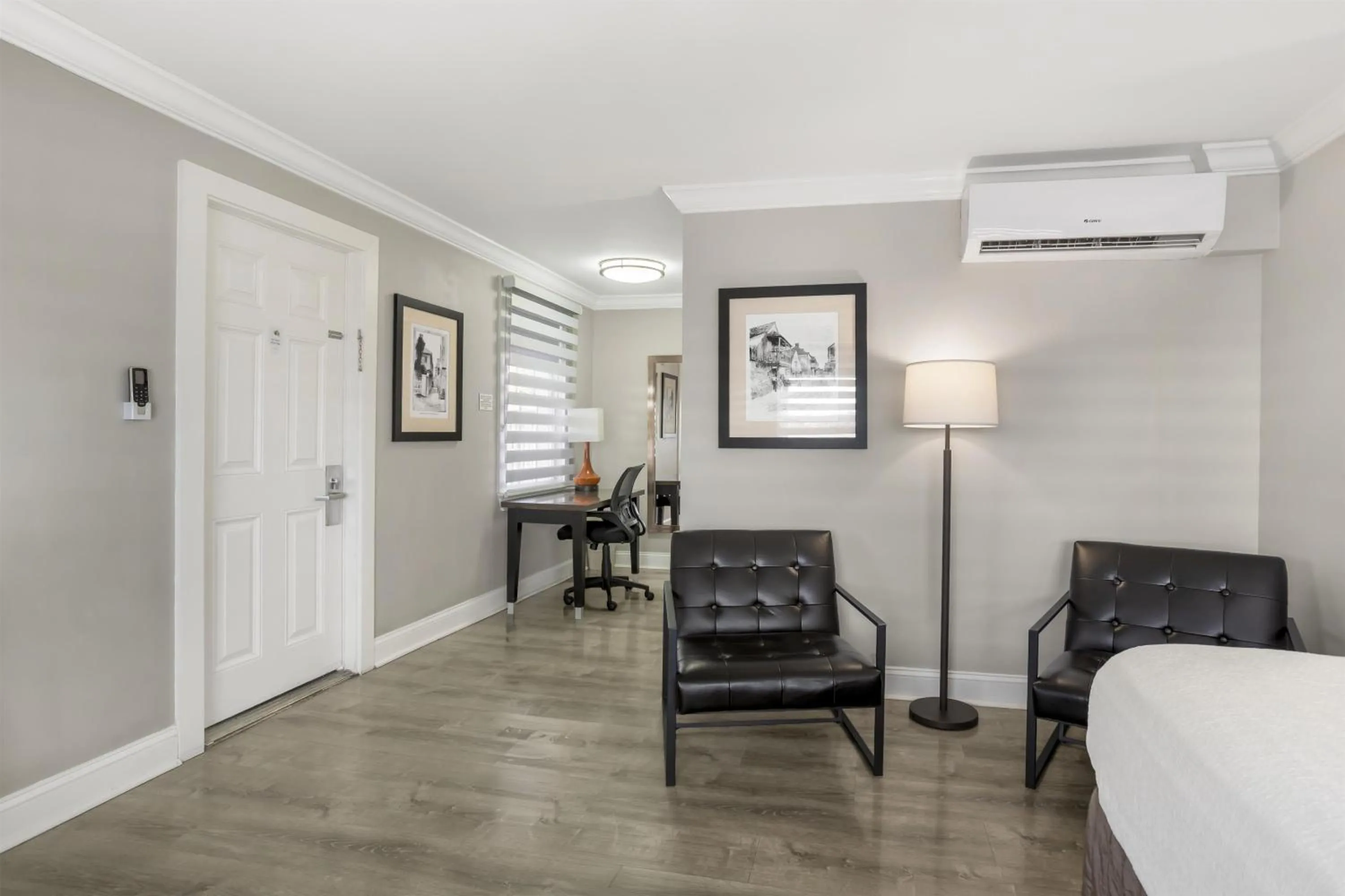 Bedroom in Best Western Historic Bayfront