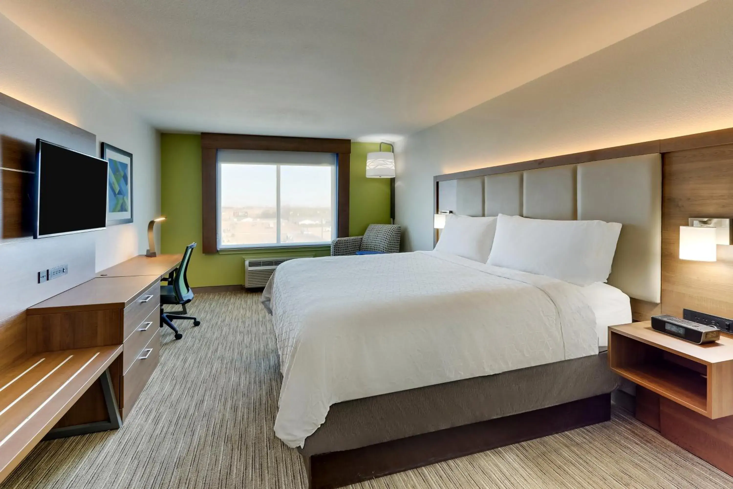 King Room - Mobility Access/Hearing Accessible in Holiday Inn Express Lake Worth NW Loop 820 by IHG King Room - Mobility Access/Hearing Accessible in Holiday Inn Express Lake Worth NW Loop 820 by IHG