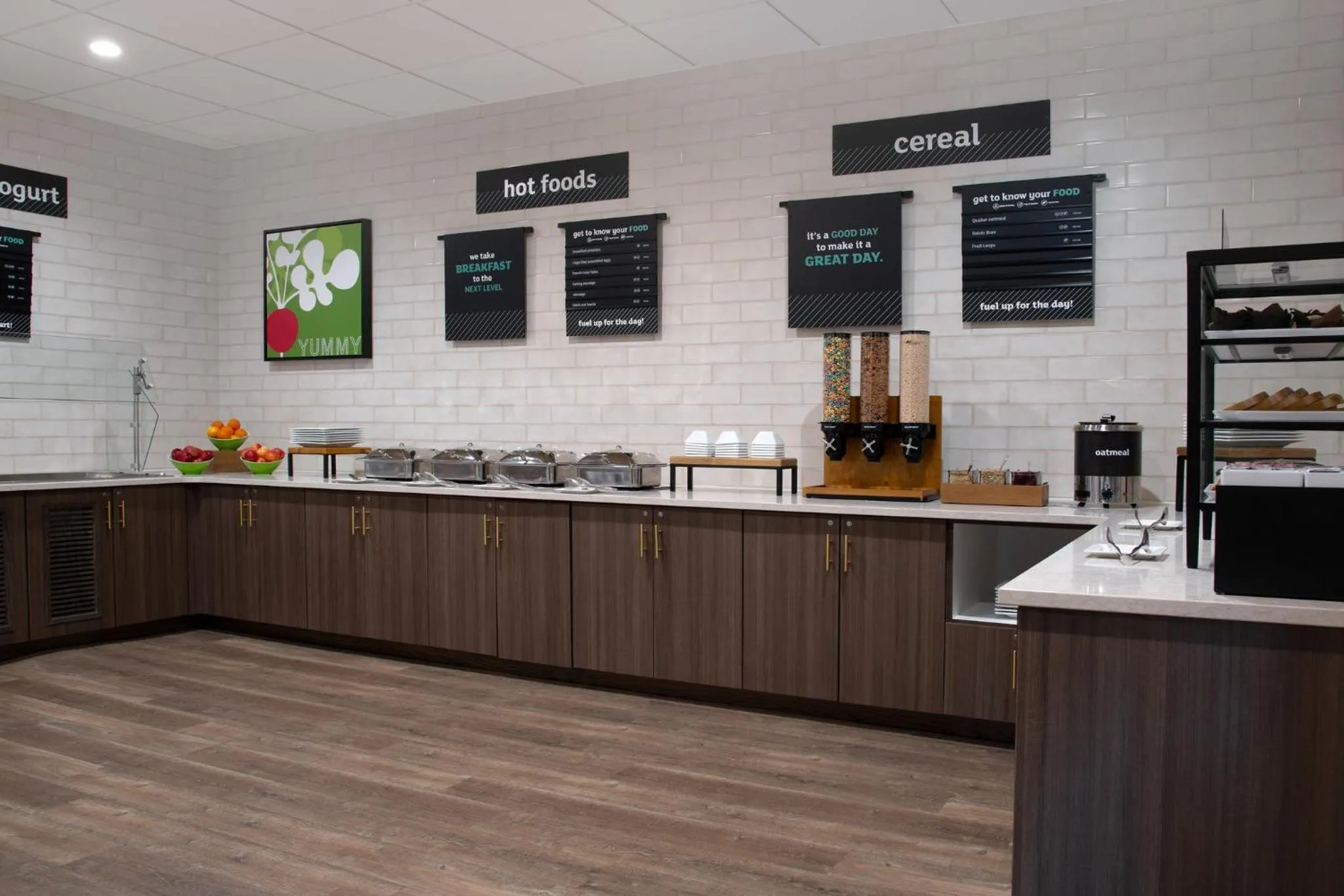 Restaurant/places to eat in Holiday Inn Hotel & Suites Overland Park-West by IHG