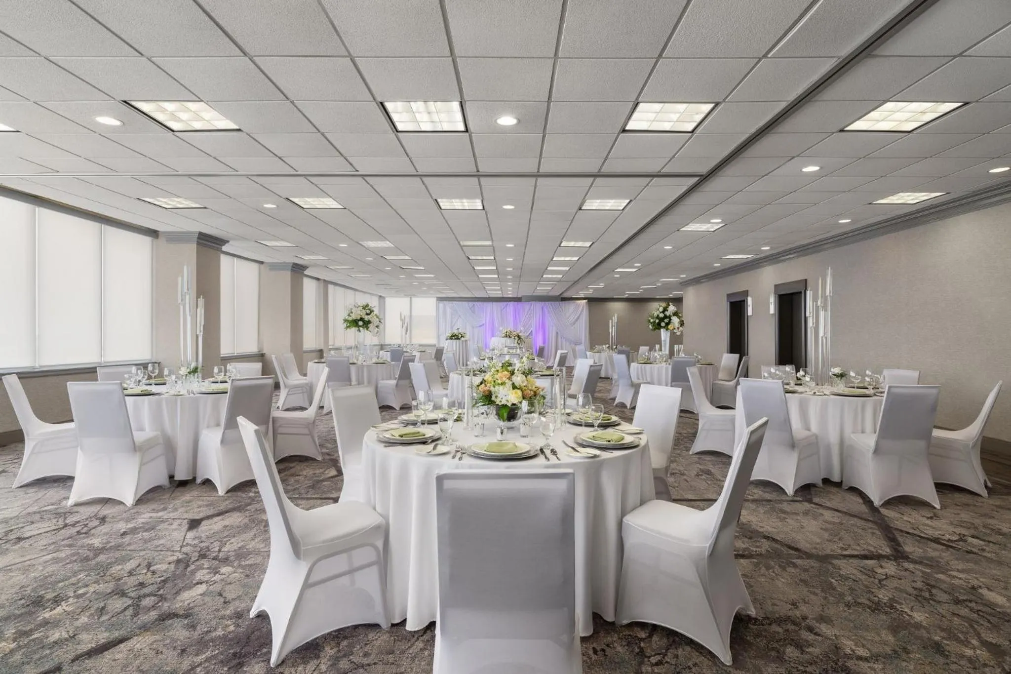 Meeting/conference room in Holiday Inn Hotel & Suites Overland Park-West by IHG