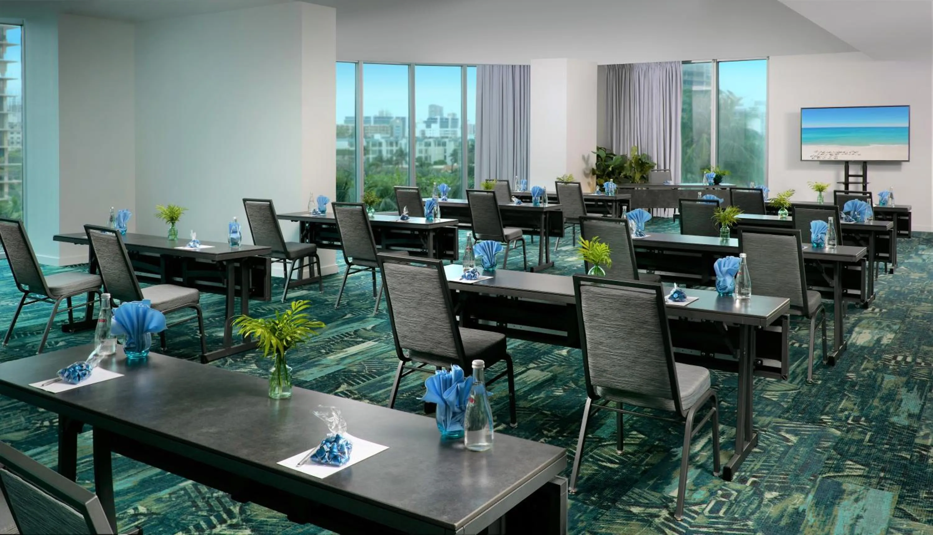 Business facilities in Sole Miami, A Noble House Resort