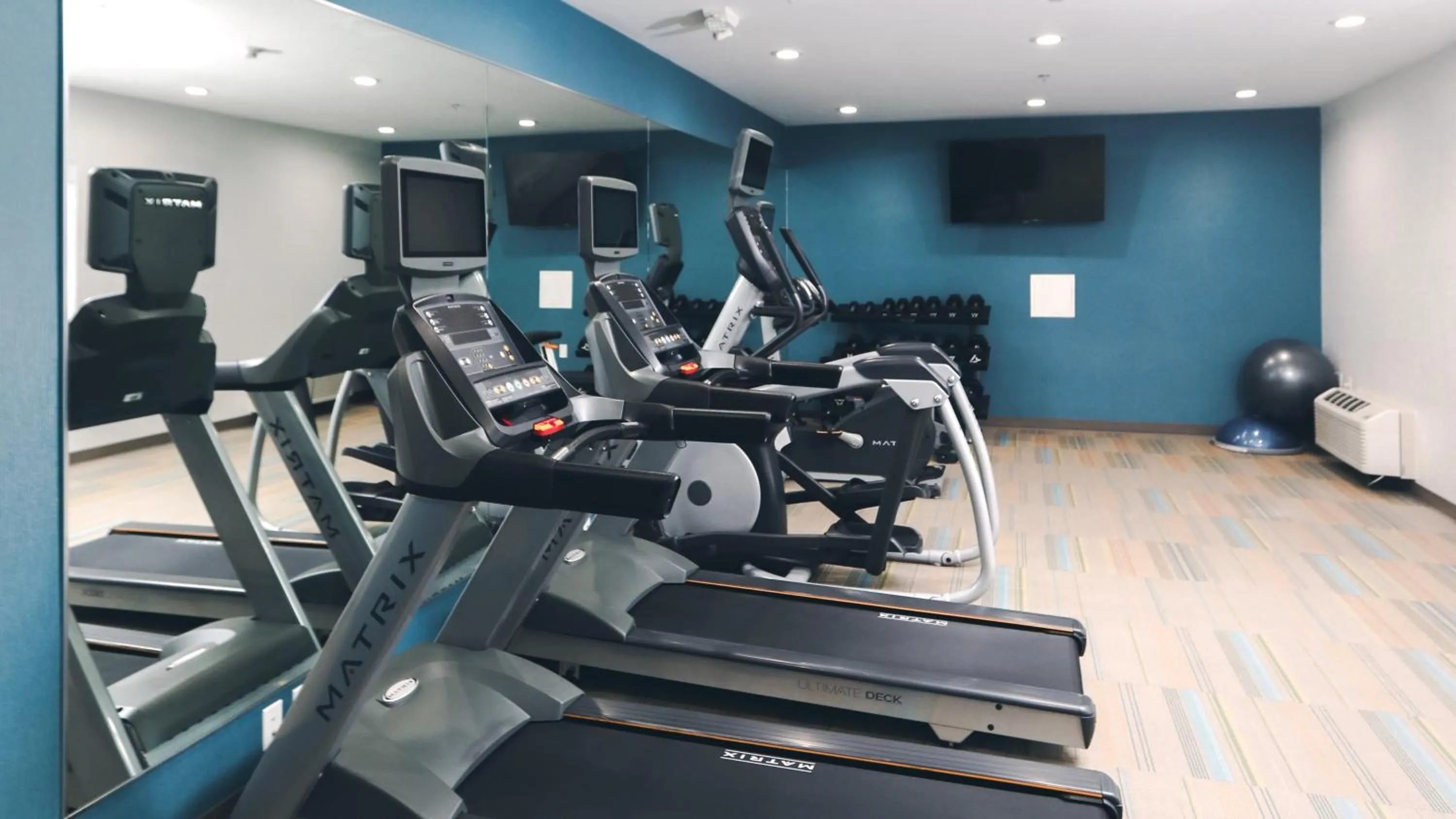 Fitness centre/facilities in Holiday Inn Express Lompoc by IHG