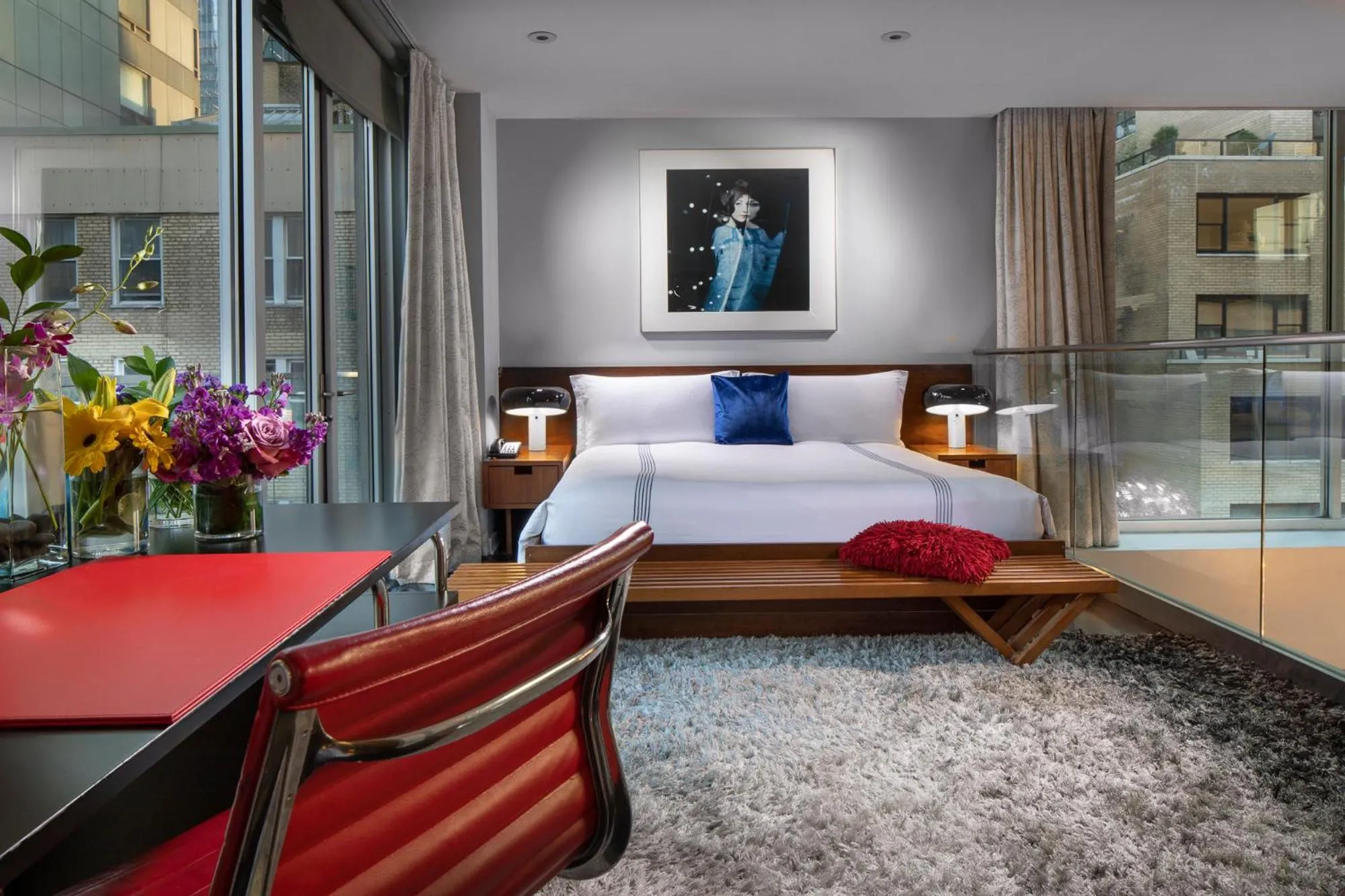 Photo of the whole room in 6 Columbus Central Park Hotel