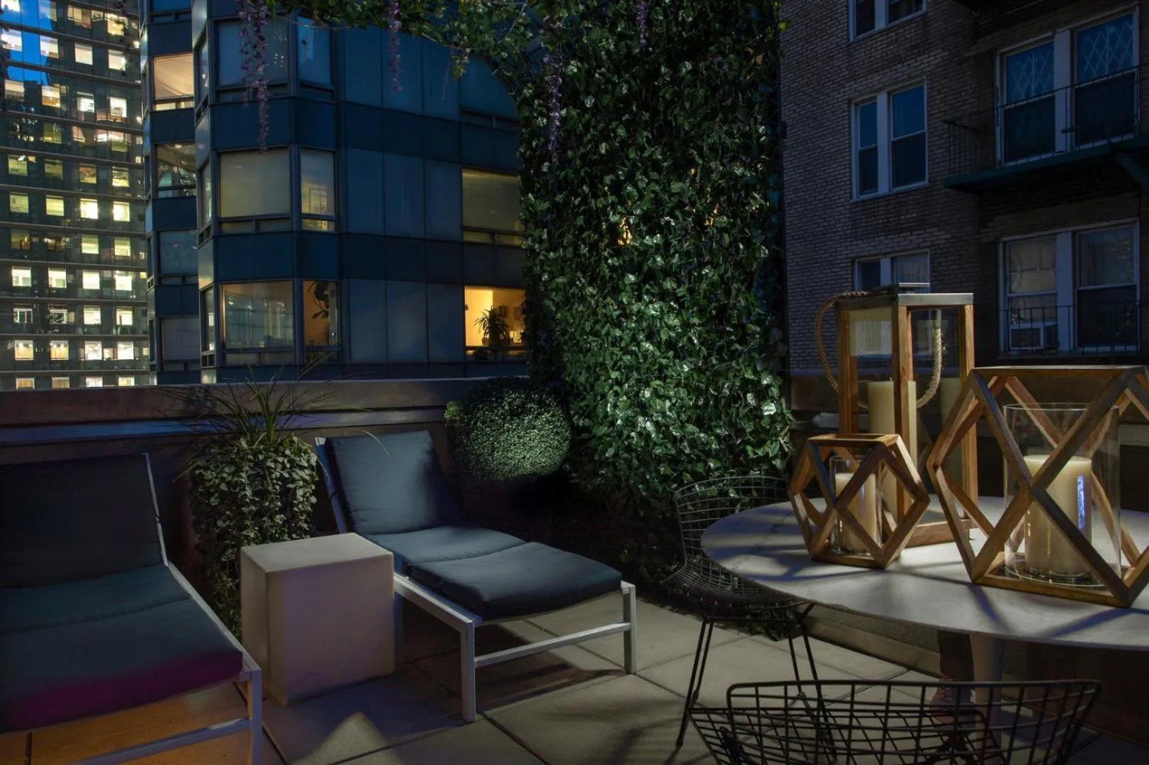 Balcony/Terrace in 6 Columbus Central Park Hotel