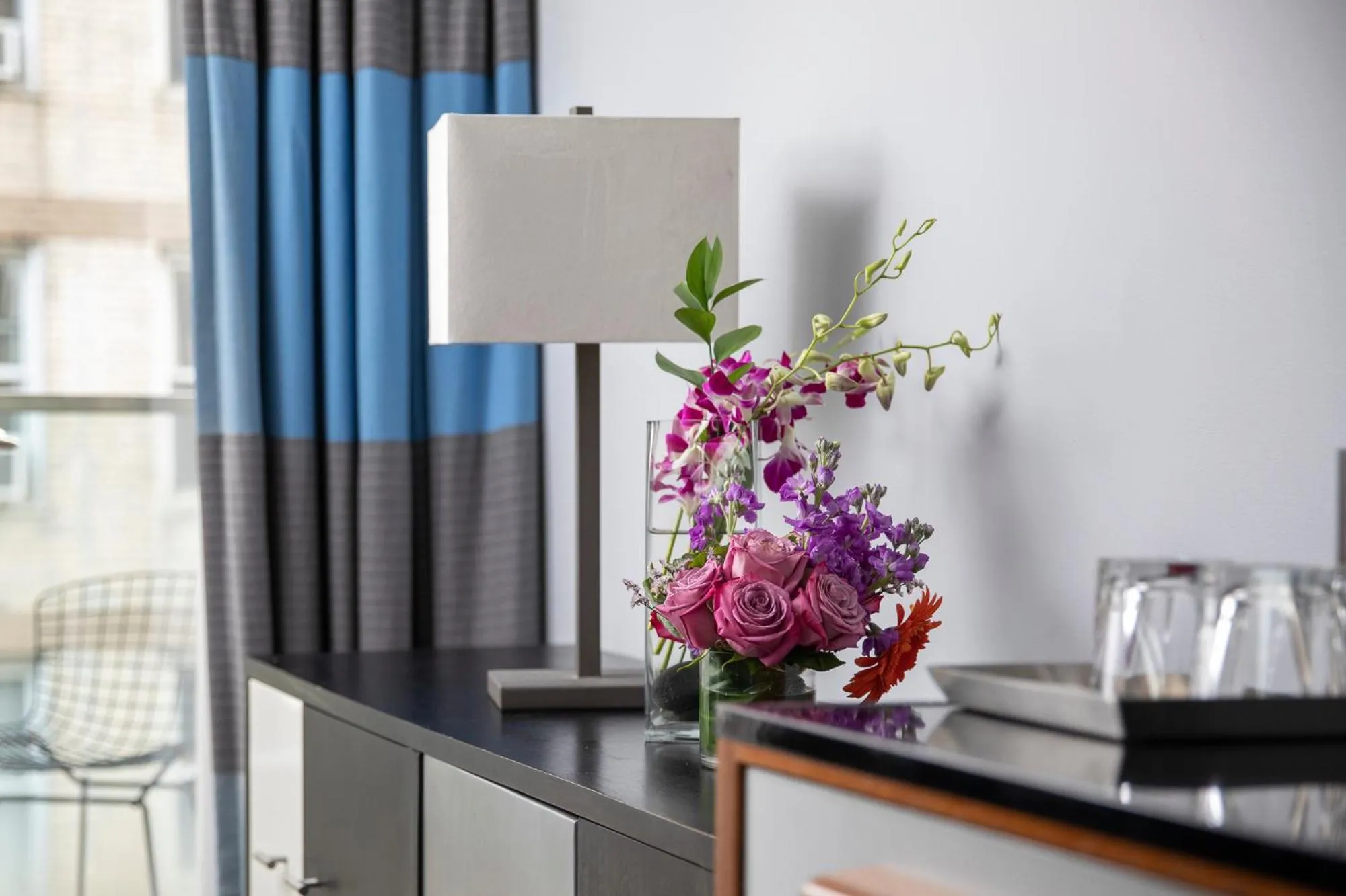 hair dresser in 6 Columbus Central Park Hotel