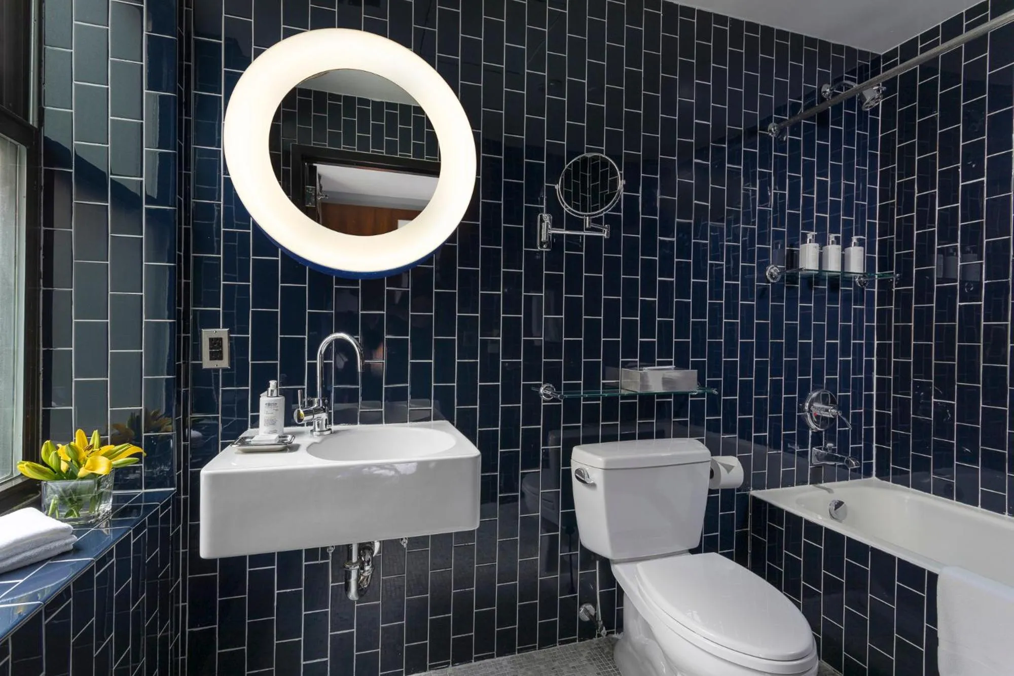 Bathroom in 6 Columbus Central Park Hotel