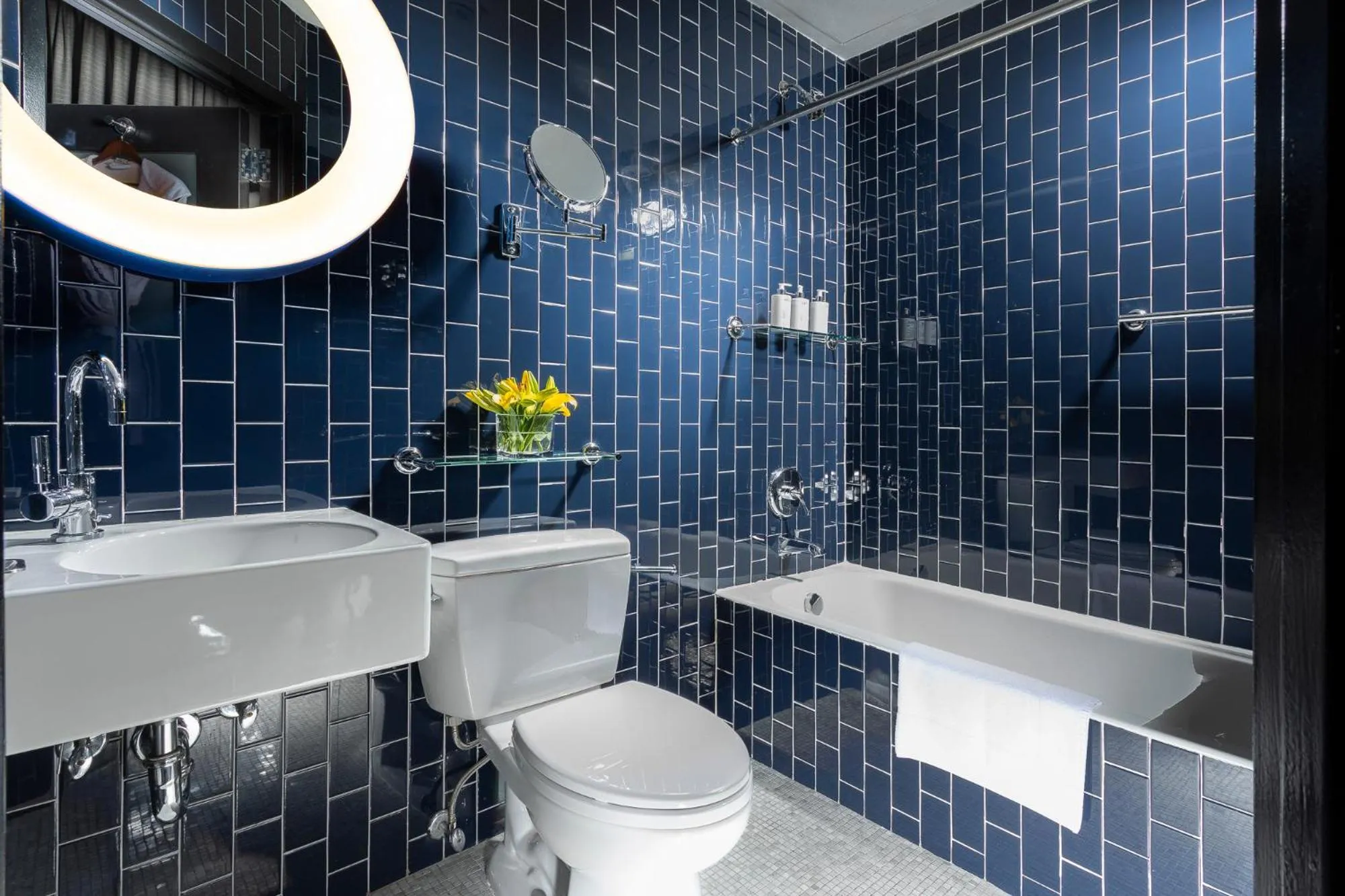 Bathroom in 6 Columbus Central Park Hotel