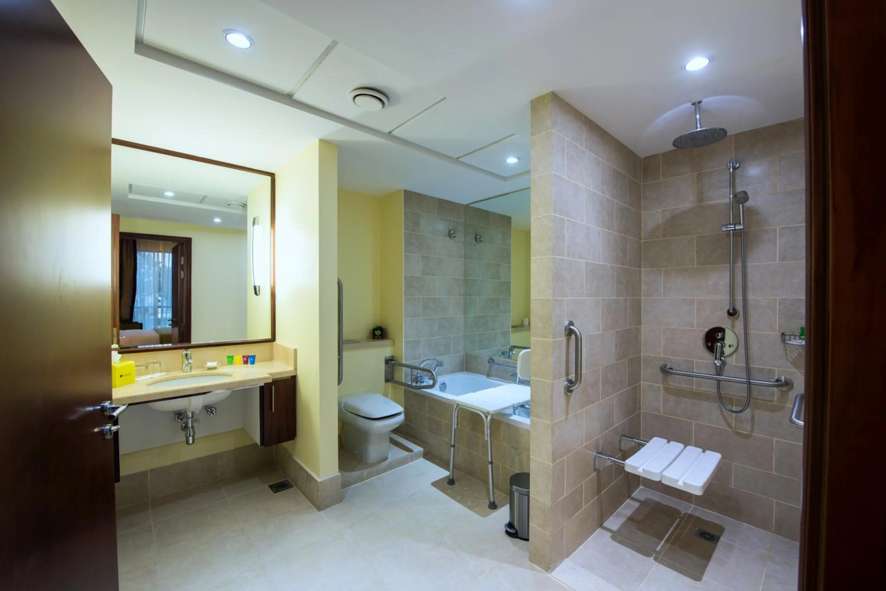 Toilet in Ramada by Wyndham Downtown Dubai