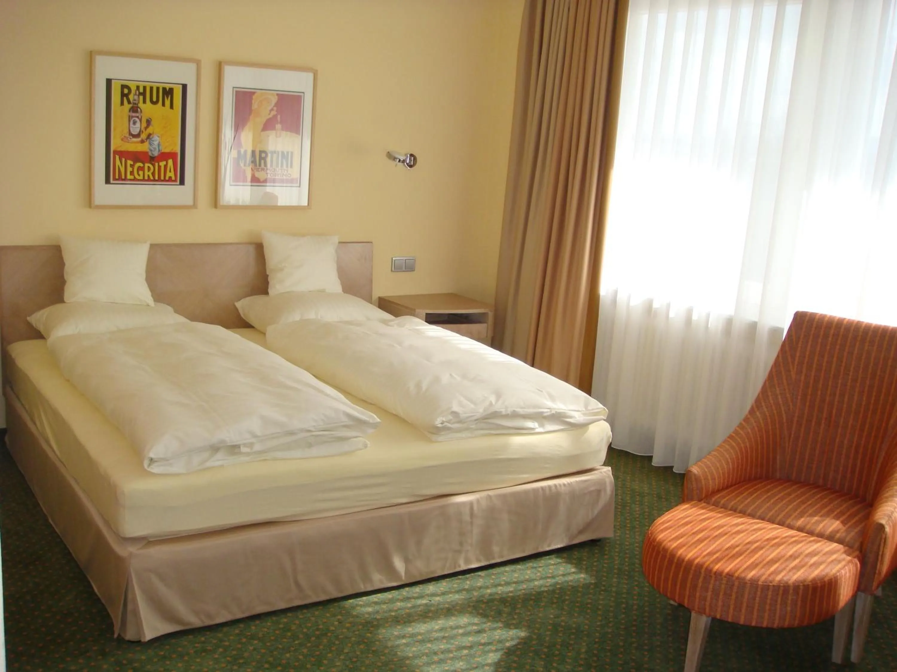 Double Room in Lindemann Hotel