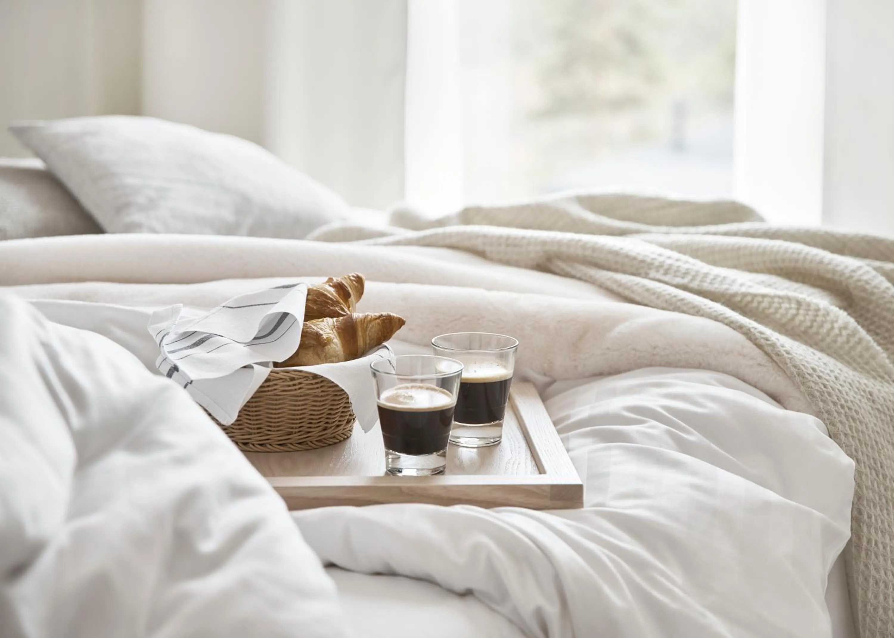 Bed in Arctic TreeHouse Hotel