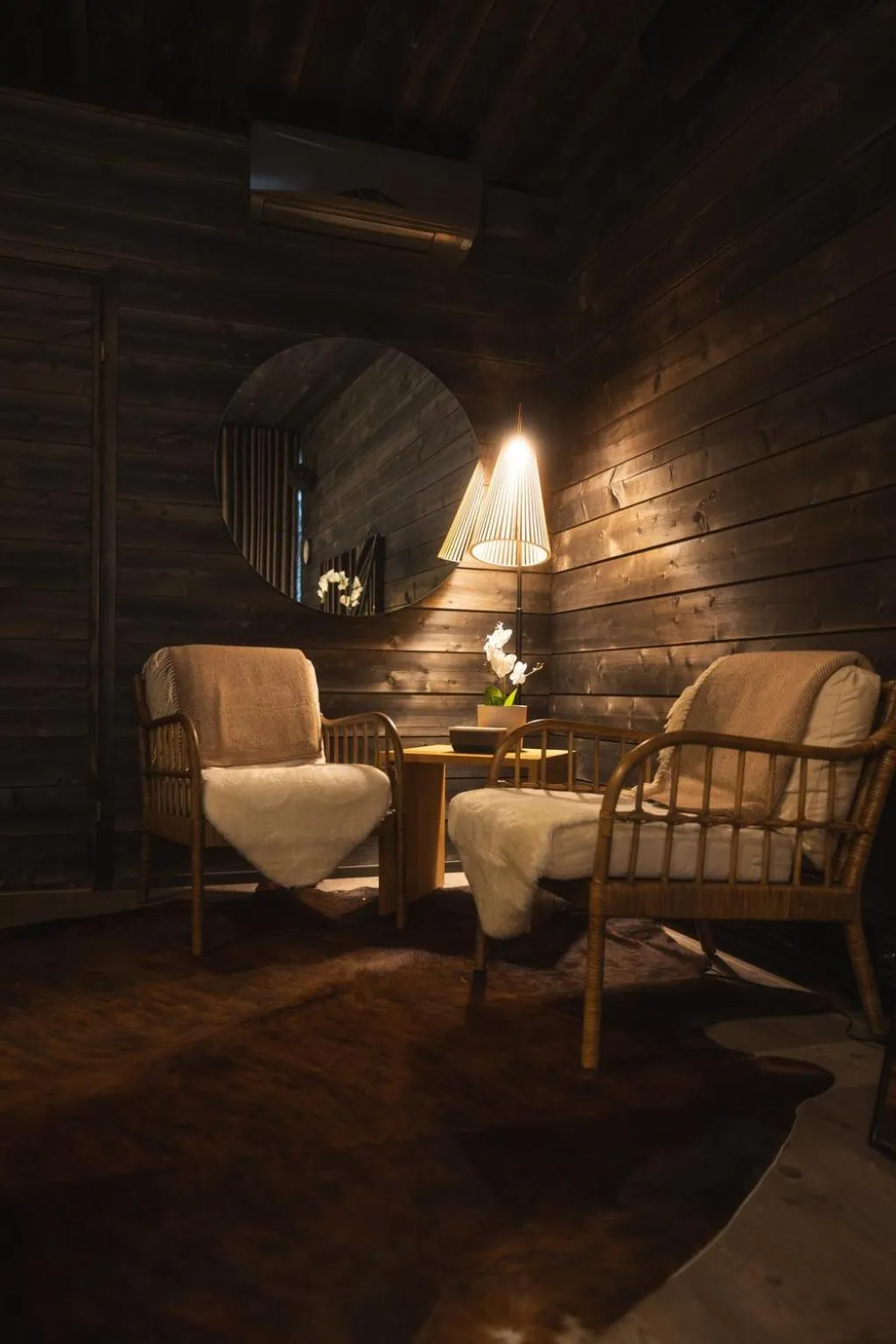 Massage in Arctic TreeHouse Hotel