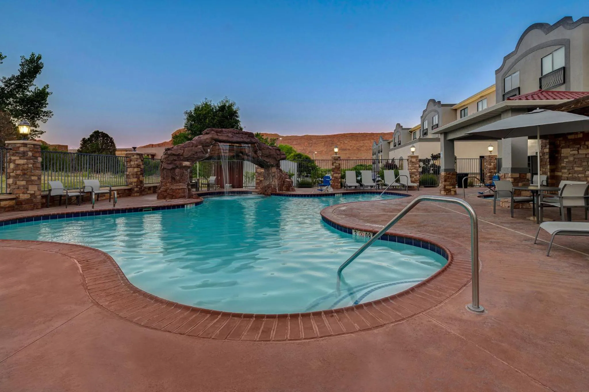 Swimming pool in Holiday Inn Express Hotel & Suites Moab by IHG