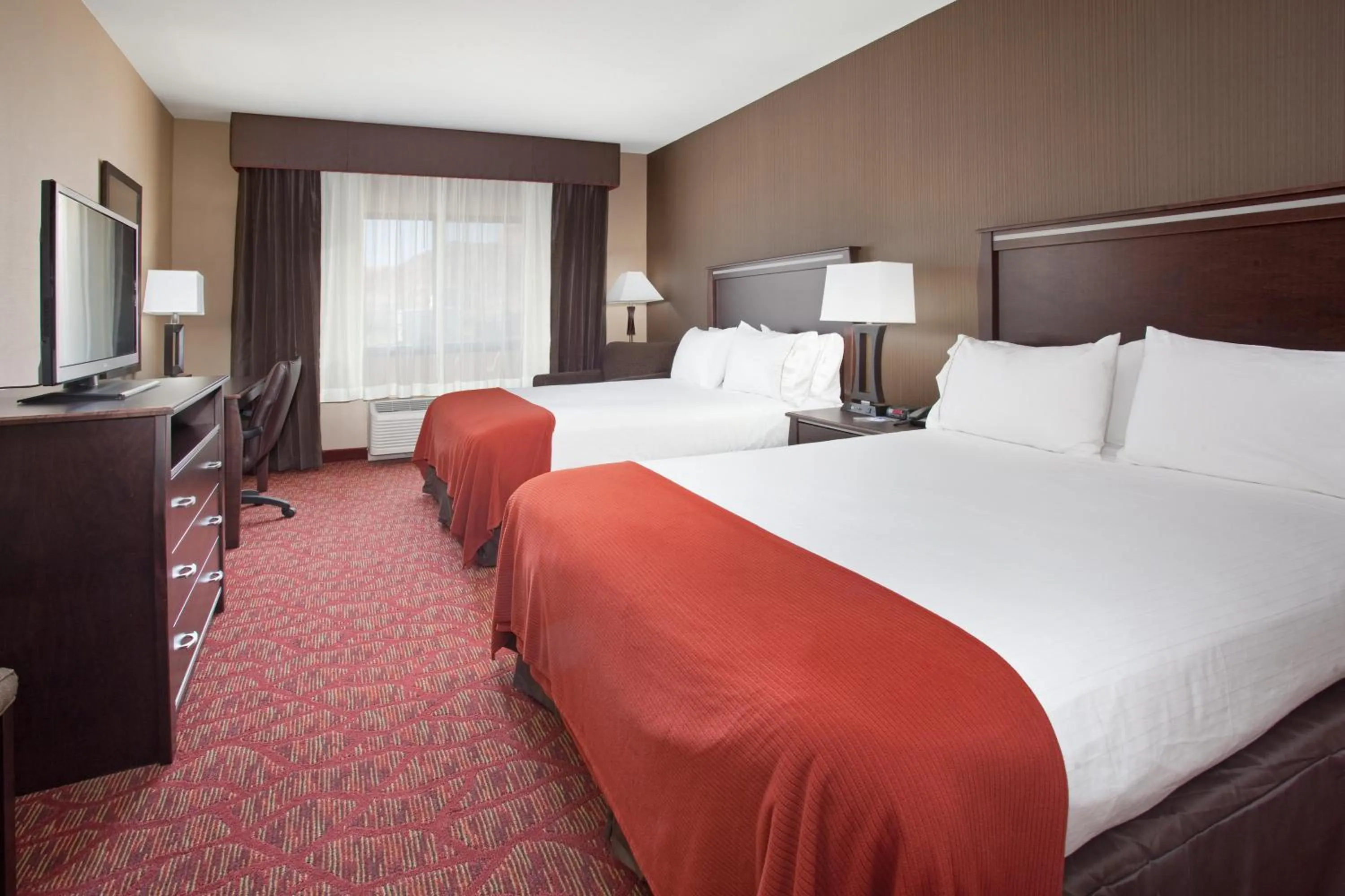 Photo of the whole room, Bed in Holiday Inn Express Hotel & Suites Moab by IHG