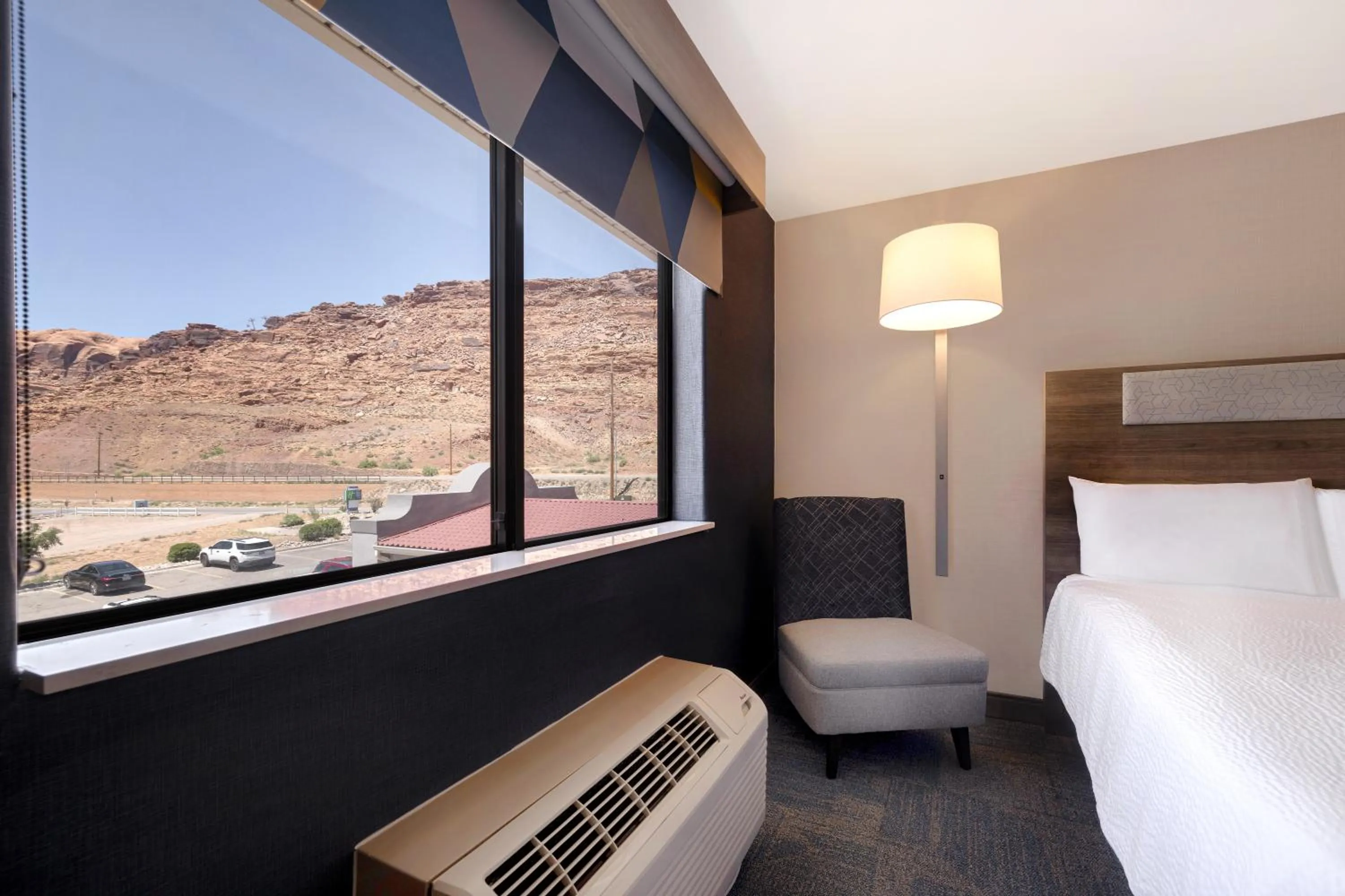 View (from property/room), Bed in Holiday Inn Express Hotel & Suites Moab by IHG