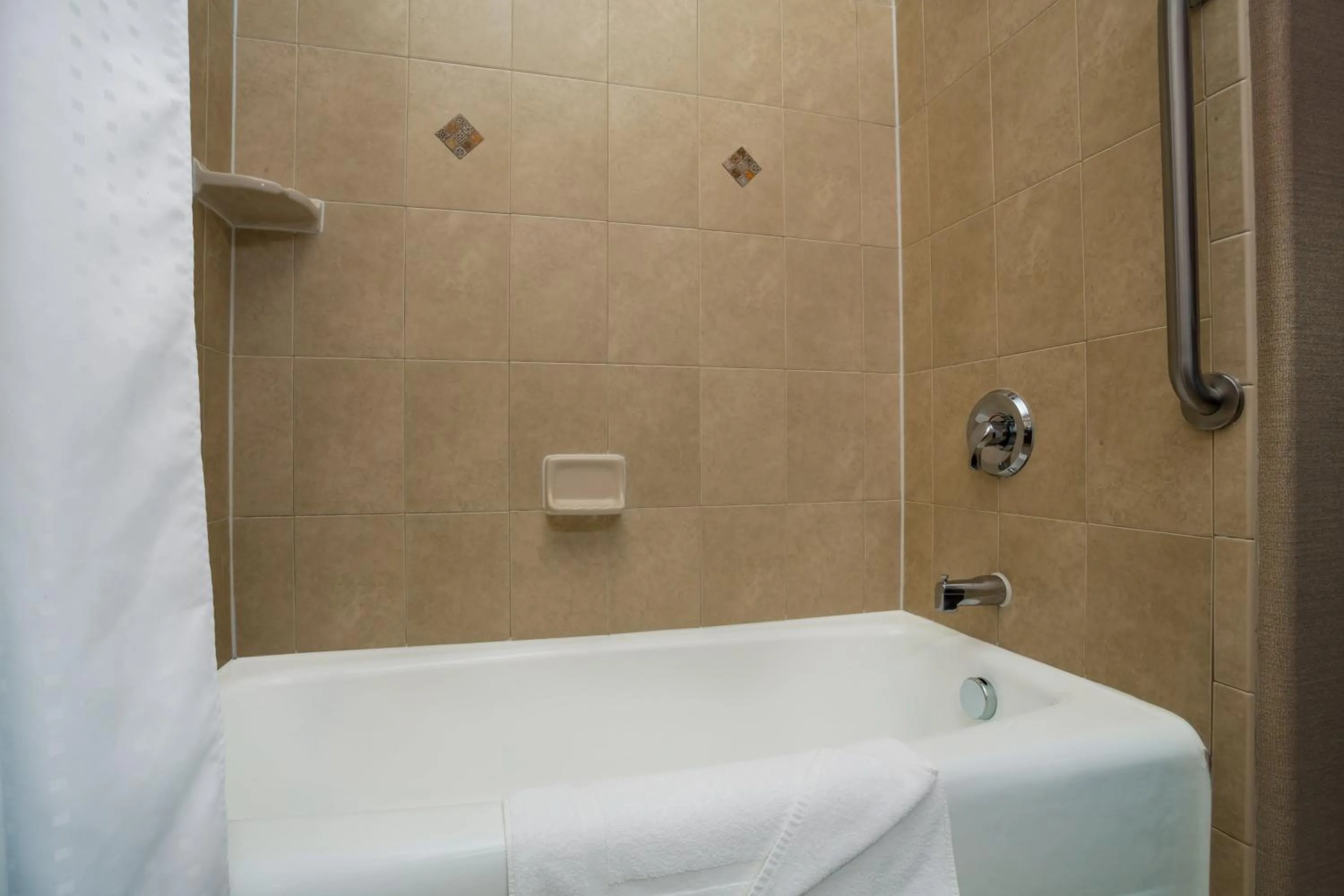Bathroom in Holiday Inn Express Hotel & Suites Moab by IHG